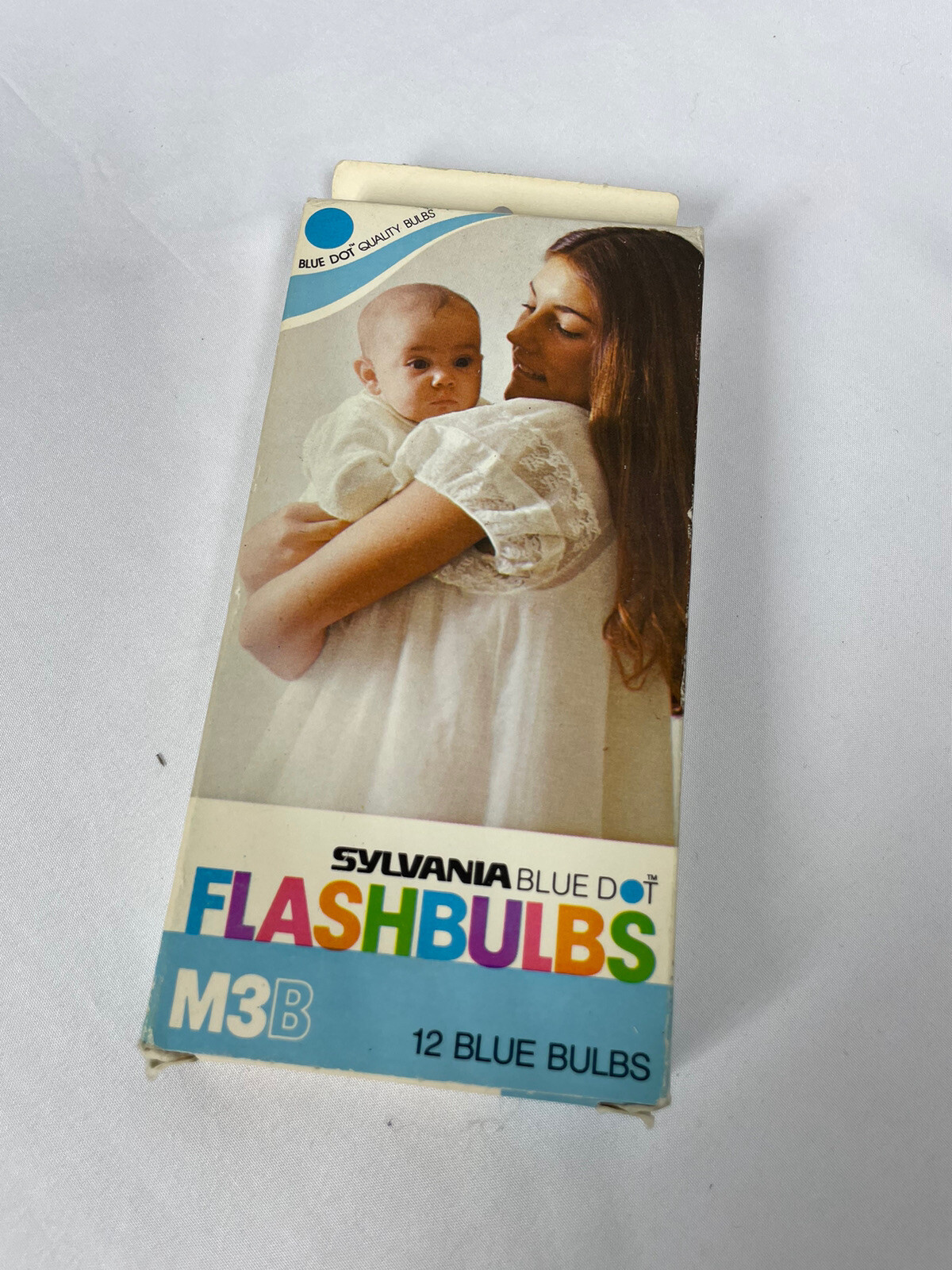 Sylvania Vintage Blue Dot Flash Bulbs M3B And M2b