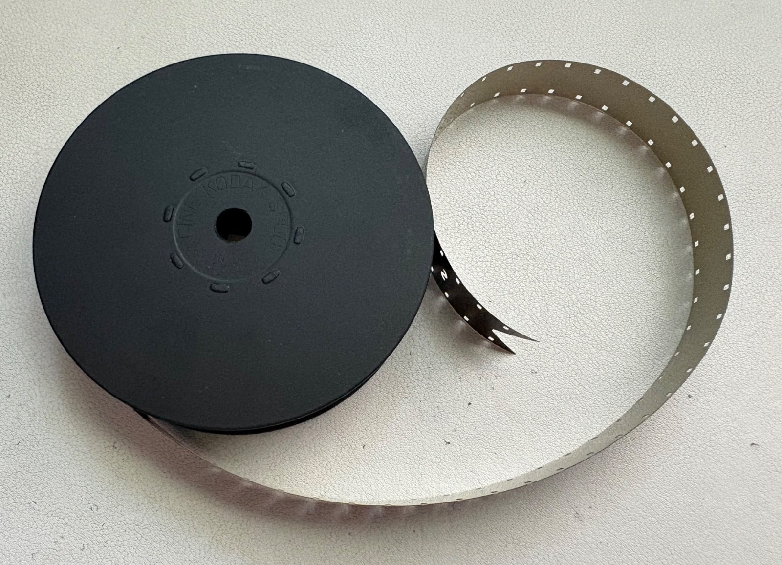 Vintage Kodak 100FT FILM SPOOL TAKE UP REEL for 16mm CAMERA with Test Film Bolex