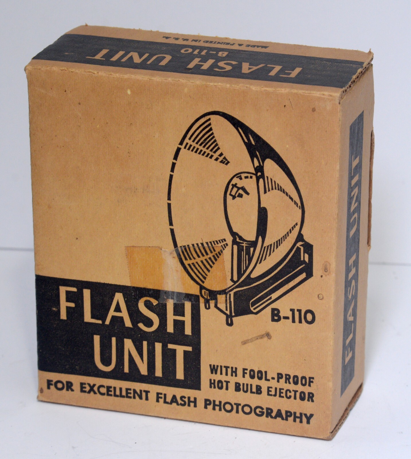 Flash Unit B-110 with Bulb Reflector Original Box Vintage Photo Accessory USA