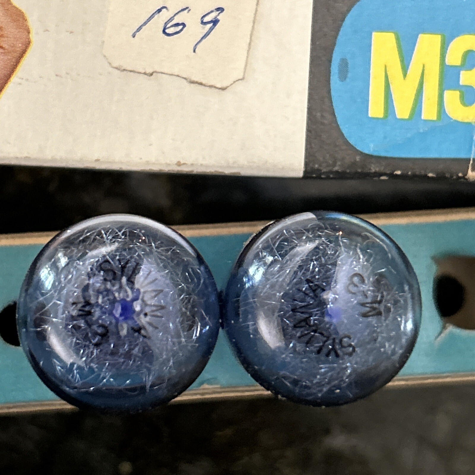 Vintage Sylvania M3 Blue Dot Flashbulbs 12 Clear + 2 Blue New Open Box