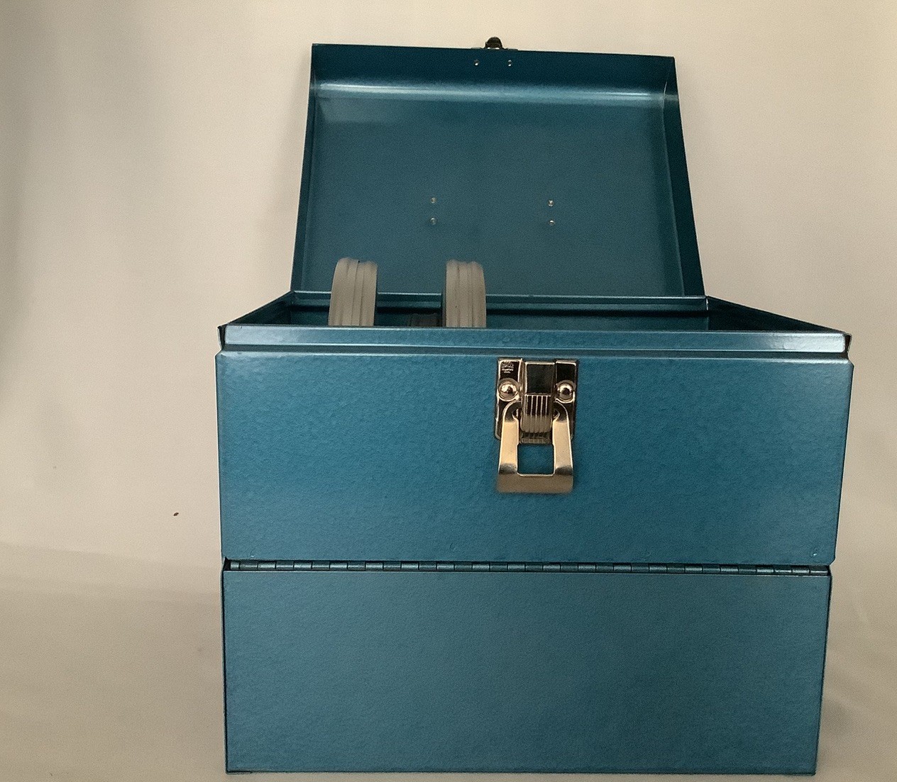 Vintage Logan Deluxe No. 185 8MM All Metal Film Reel Chest Storage Box W/Spicer