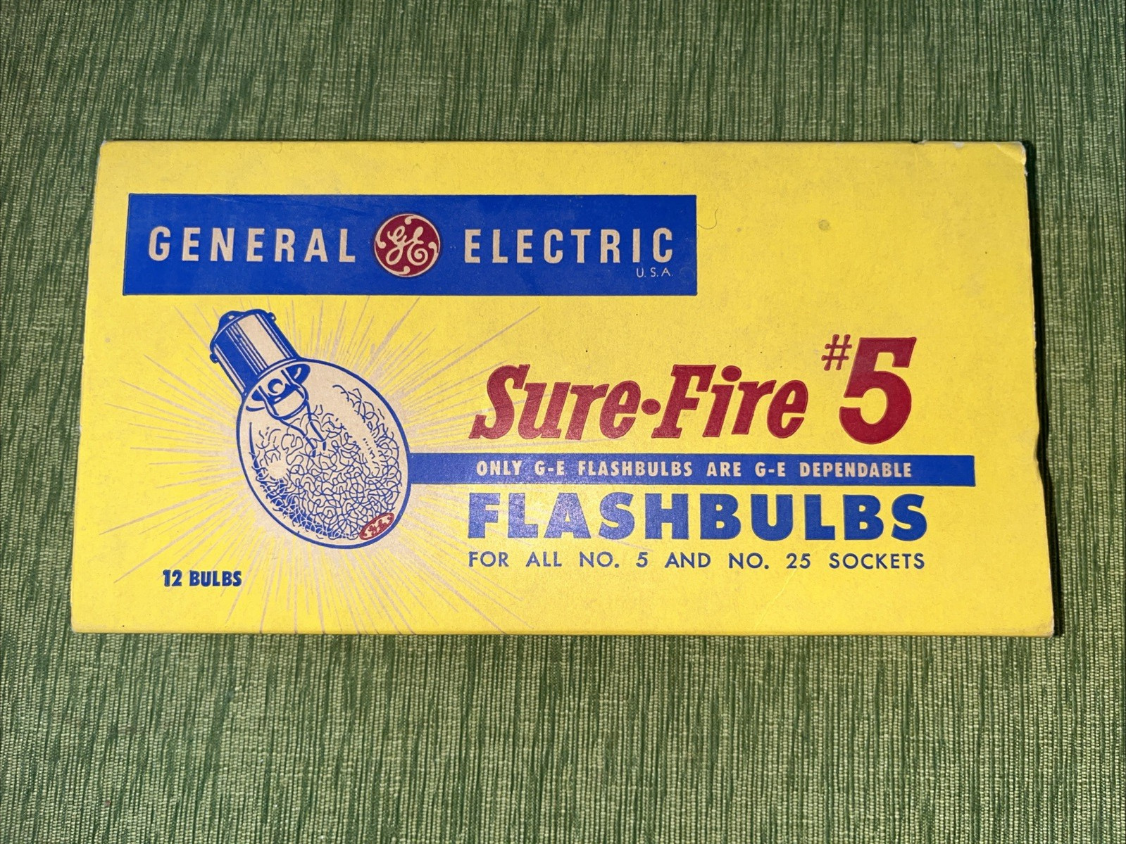 General Electrics Sure-Fire #5 Flash Bulbs for Vintage Cameras 8