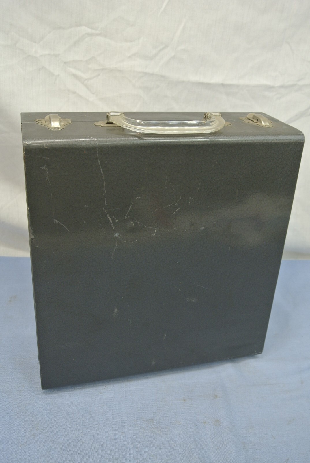 VINTAGE 4 BULB PHOTO LIGHT W/ METAL CASE FOLD-ABLE BAR Kodachrome type A