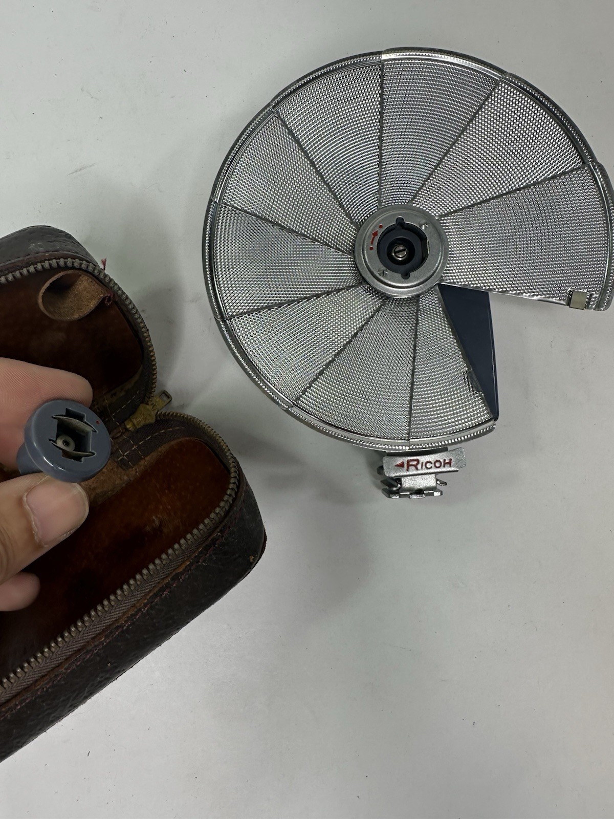 RICOH Vintage Flash Unit BC-605 with Original Case ***UNTESTED**