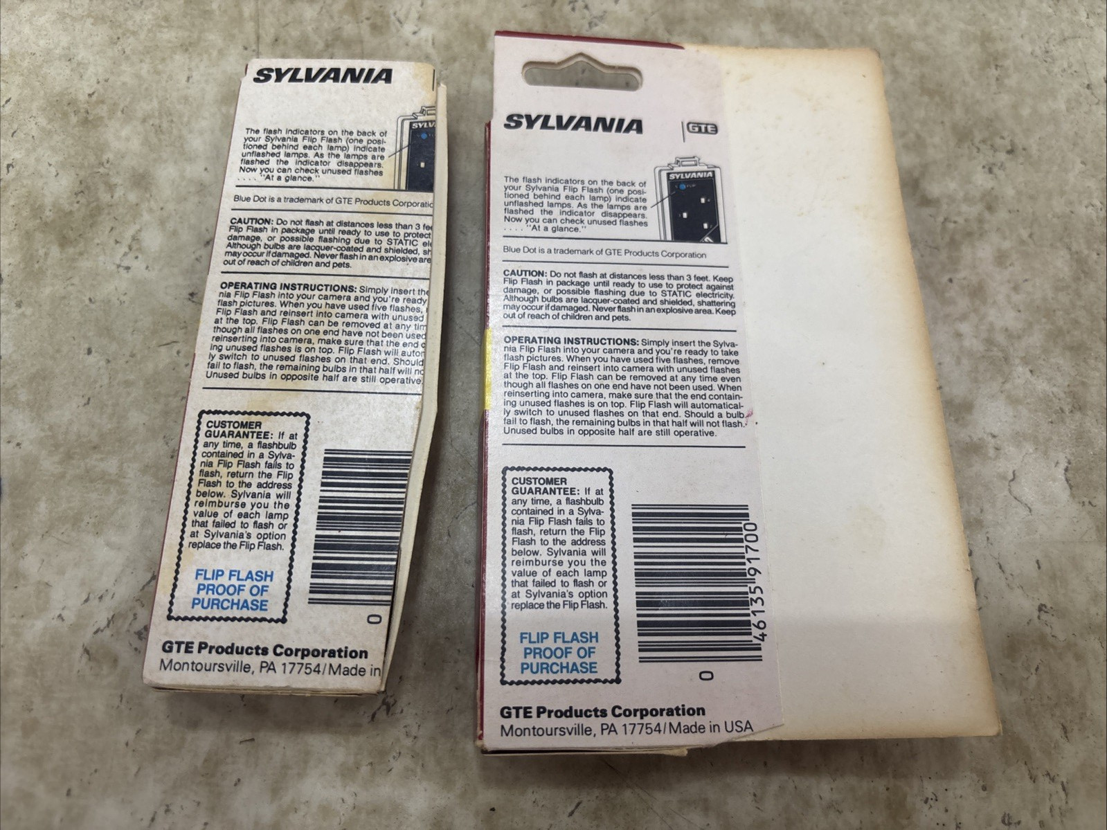 PAIR OF SYLVANIA Flip Flash Super 10 Flipflash Camera Flashes, Vintage, NOS