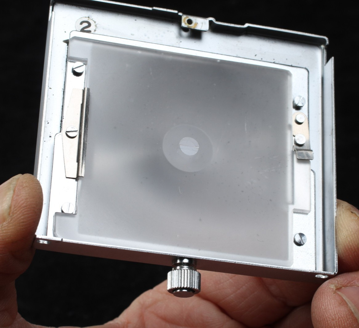 MAMIYA FOCUSING SCREEN & HOLDER FOR C SERIES TLR CAMERAS C22 C33 C220 C330