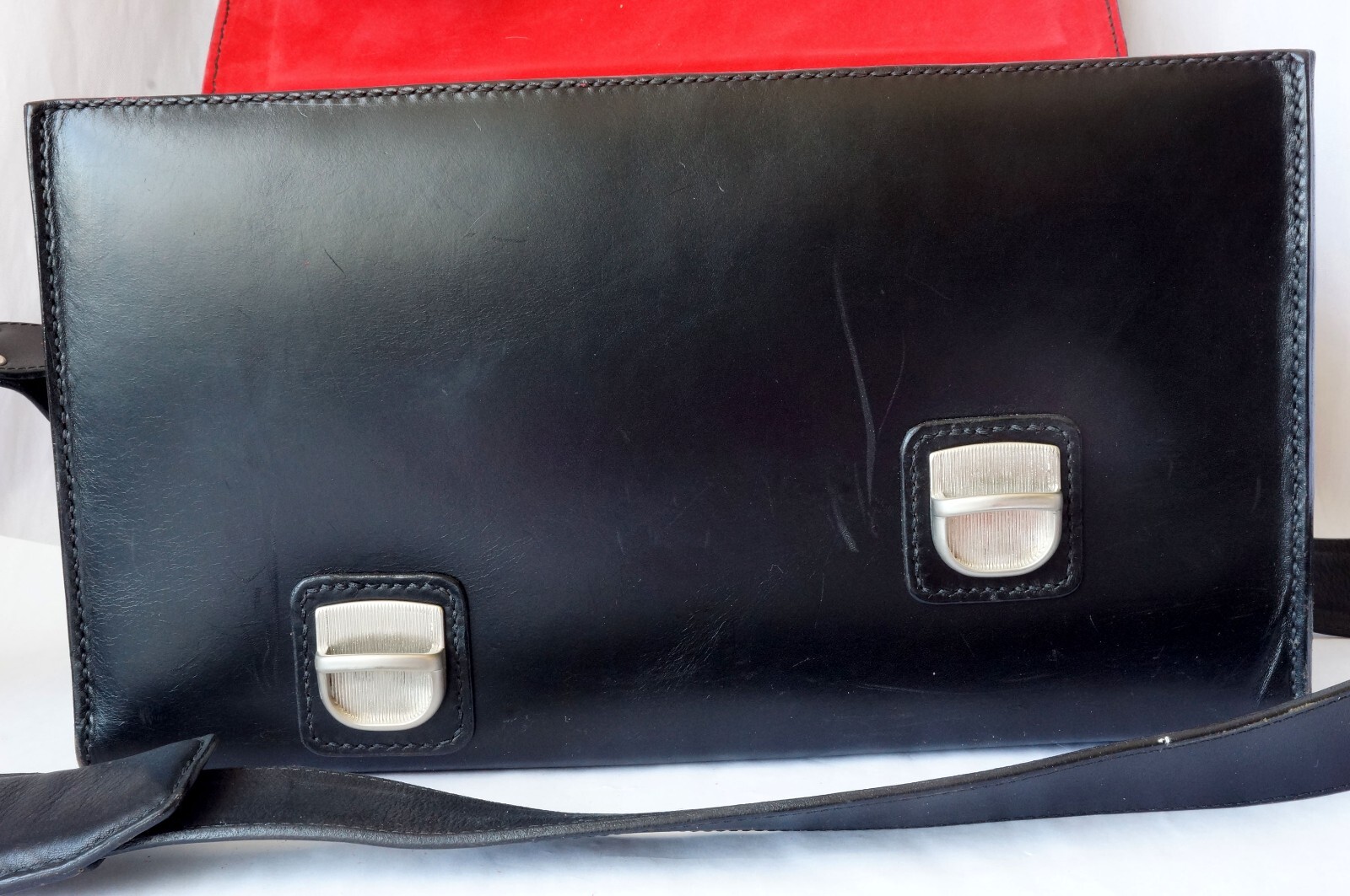 VINTAGE BLACK LEATHER LARGE CAMERA BAG WITH KEYS for Leica Cameras Made in Italy