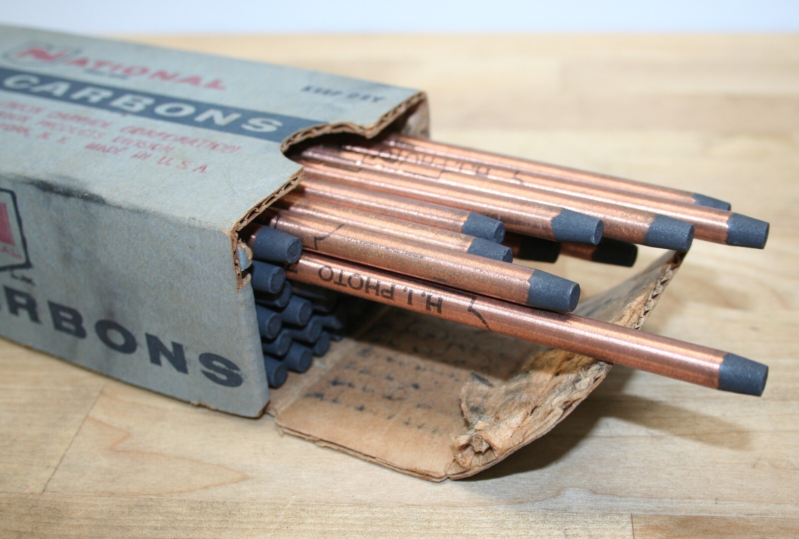 50 Carbon Arc Rods 7mm X 6 Inches, National Arc Carbons Cat. No. L3593 Photo 76