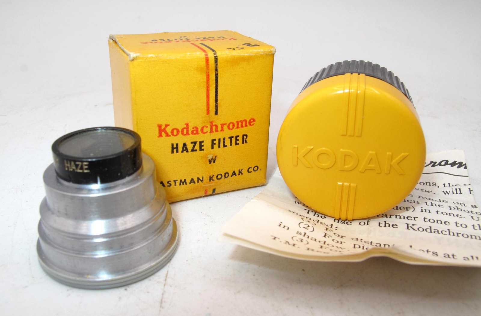 *VINTAGE* KODAK KODACHROME UV HAZE FILTER W MOUNT ADAPTER-CINE CAMERA-CASE & BOX