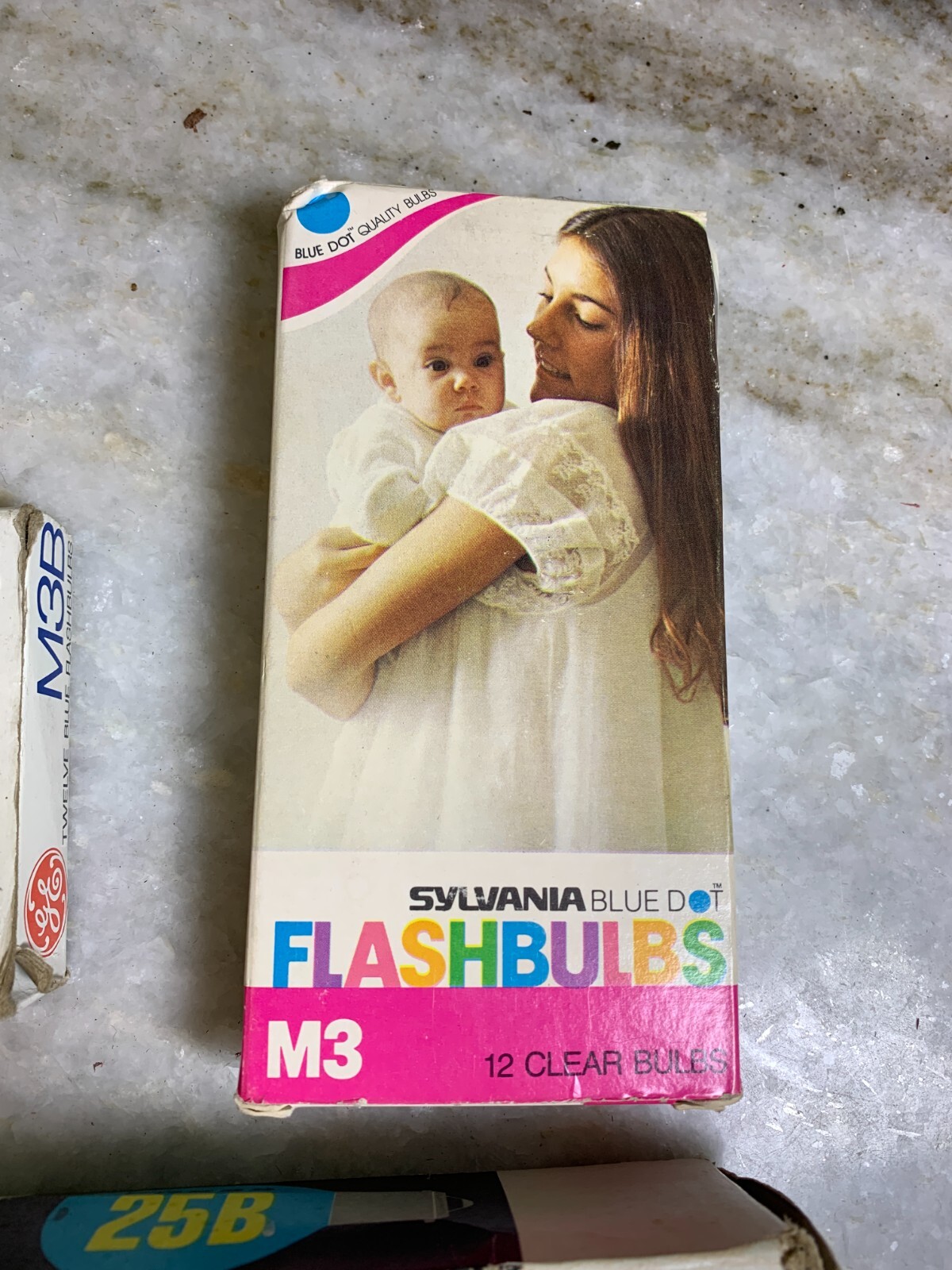 Vintage Camera Flashbulbs Flash Bulbs Bulb M3B M3 25B GE Sylvania Flashes Blue