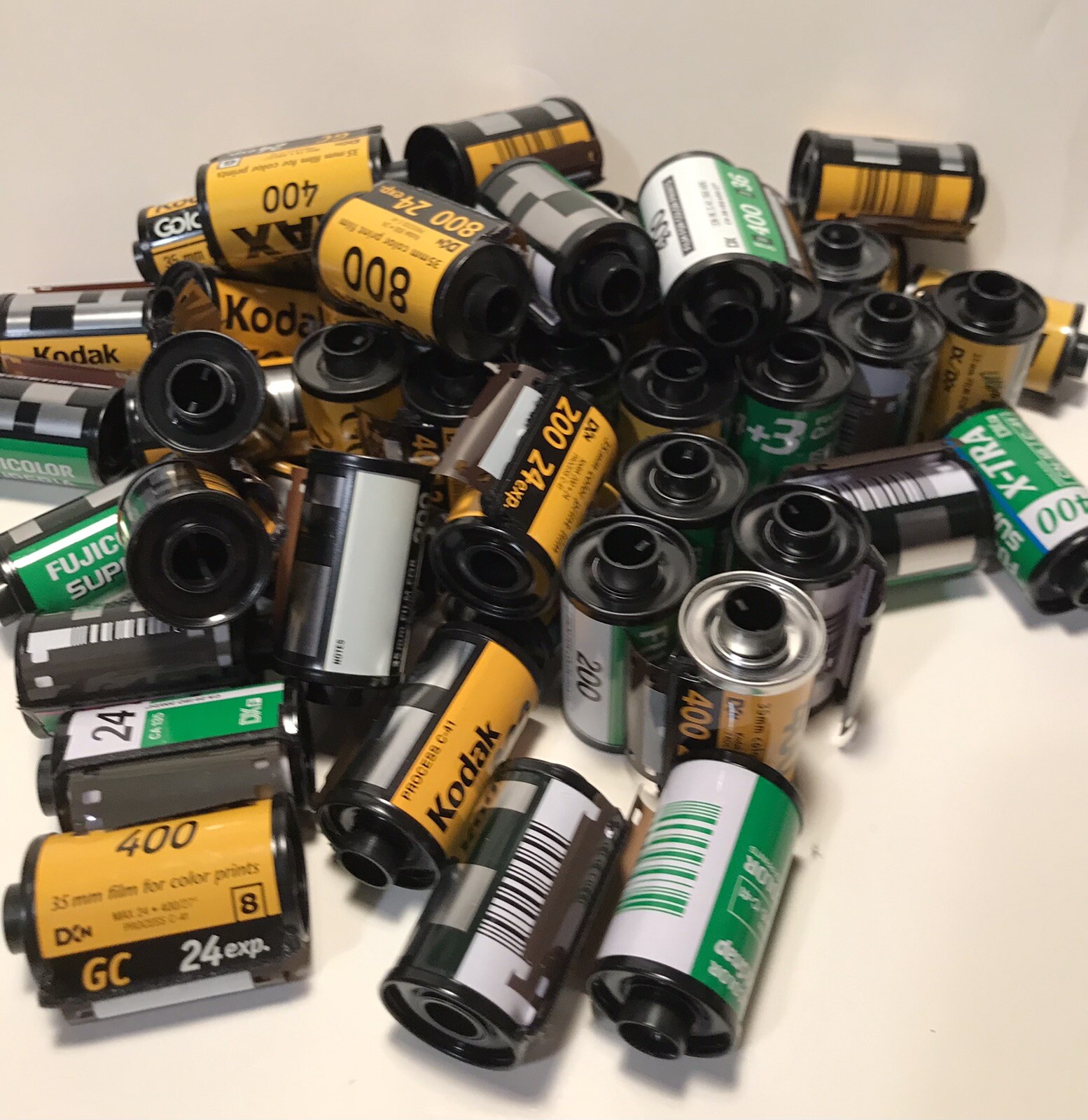 48 Empty 35mm Film Cassettes KODAK, FUJI and others