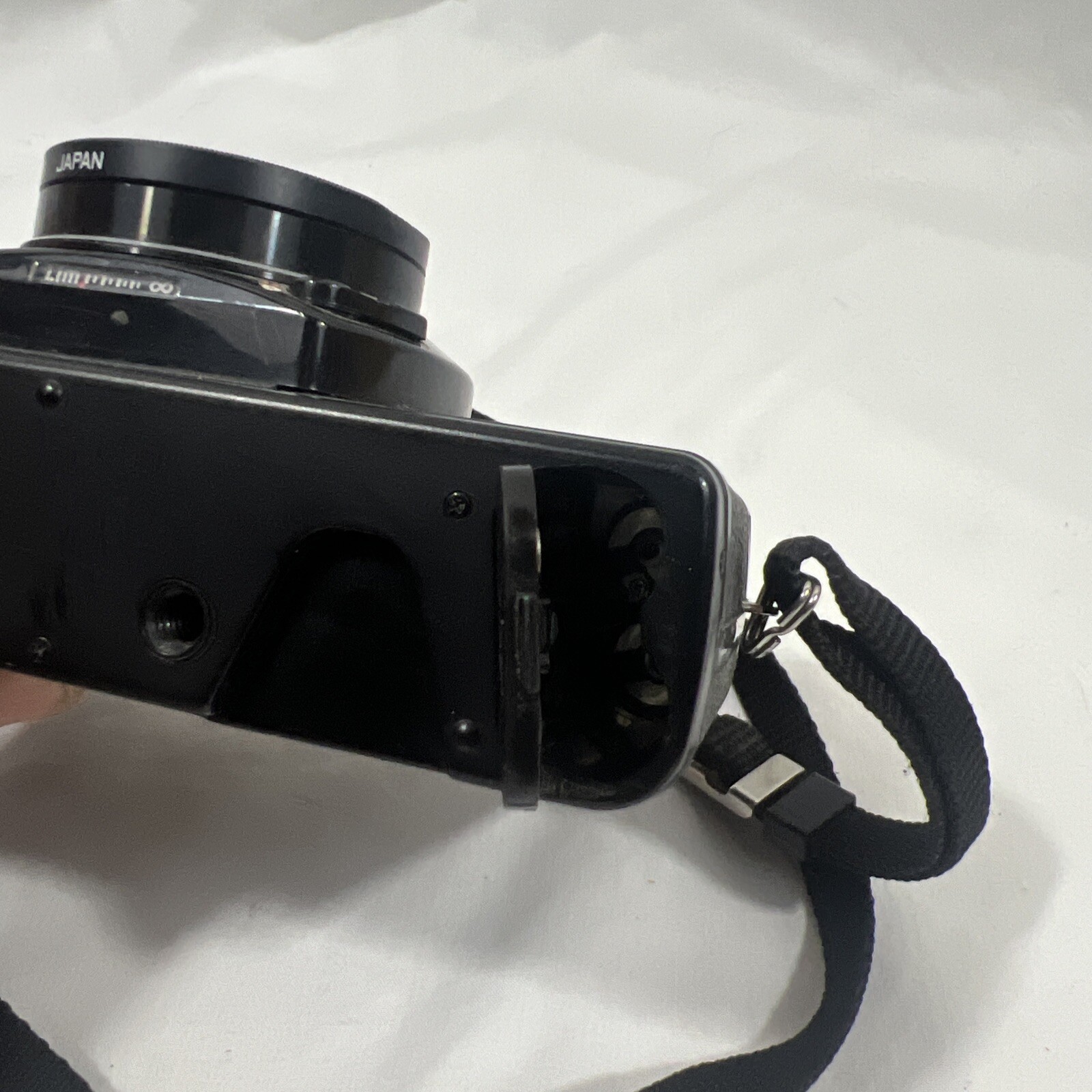 KONICA C35-MF VINTAGE Parts Only CAMERA MADE IN JAPAN WITH 38MM HEXANON LENS