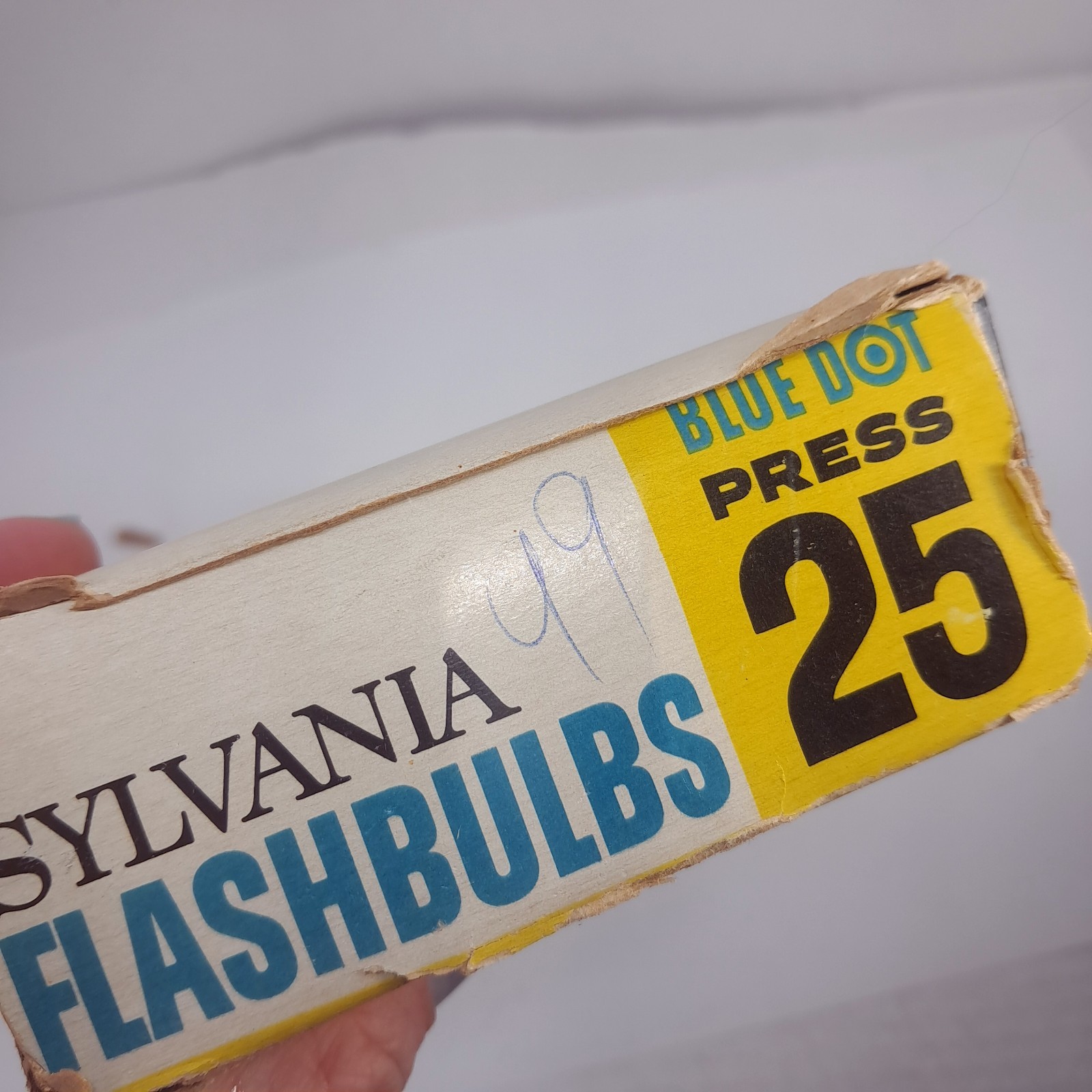 Vintage Sylvania Flashbulbs Blue Dot Press 25 P25 clear camera box set 12