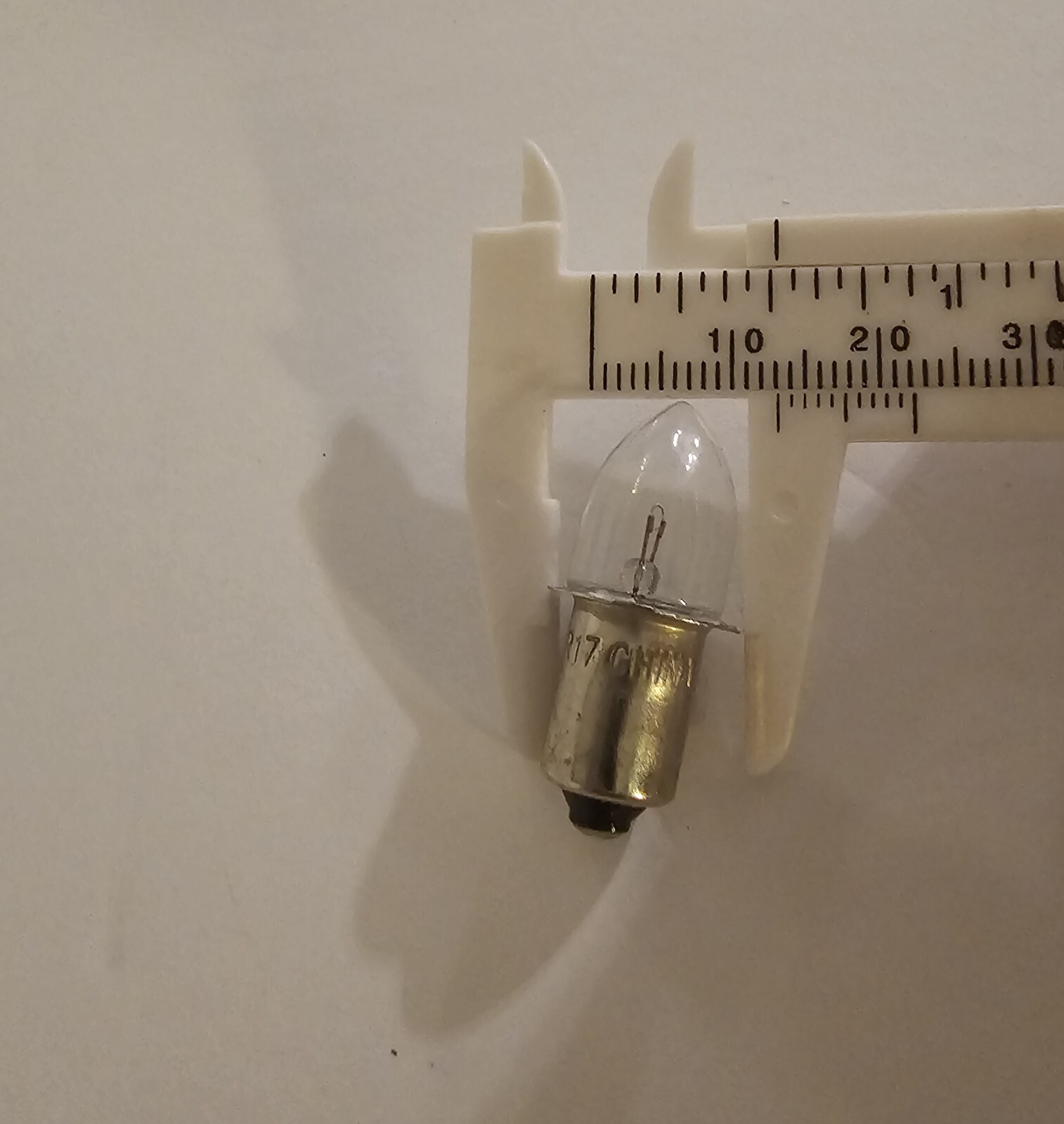 Vintage Sylvania PR17 Bulbs Lot of 20