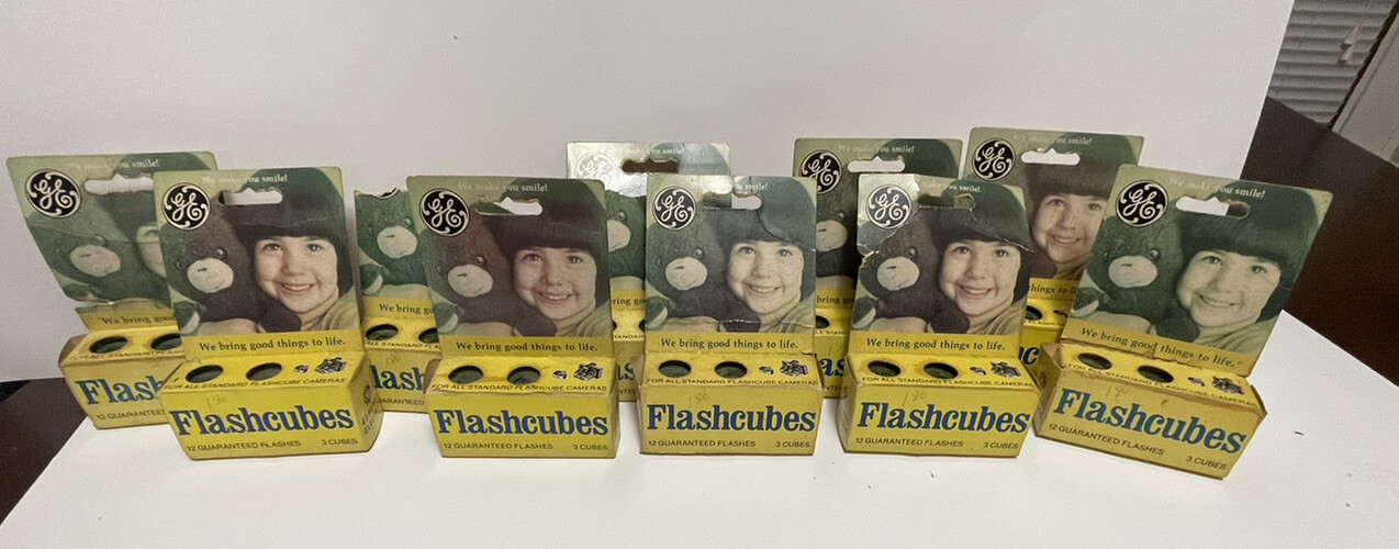 Vintage Photography GE Flash Cubes lot of 3 pack flashcubes. 30 Bulbs 10 Boxes