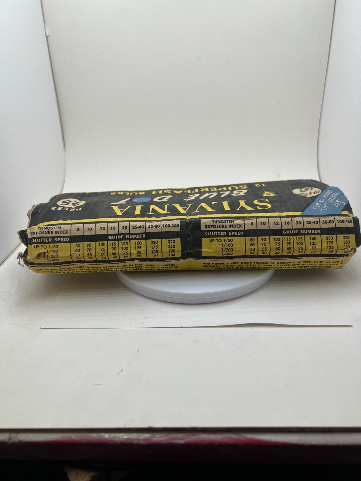 Sylvania Blue Dot SuperFlash Press 25 Flashbulbs Box of 12 Mid-Century NOS