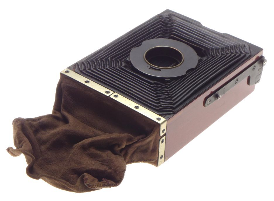 Newman & guardia nydia pocket camera wood body bellows no lens leather case