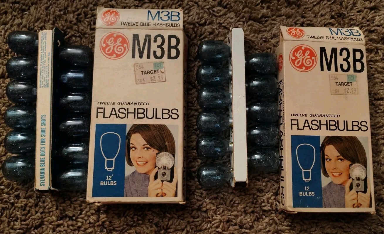 Vintage General Electric M3B Blue Flashbulbs ( Two Packs of 12) Made in USA