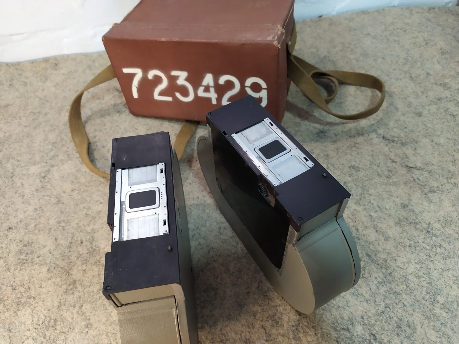 2 x Konvas Cassettes 35mm. film back holder 60m