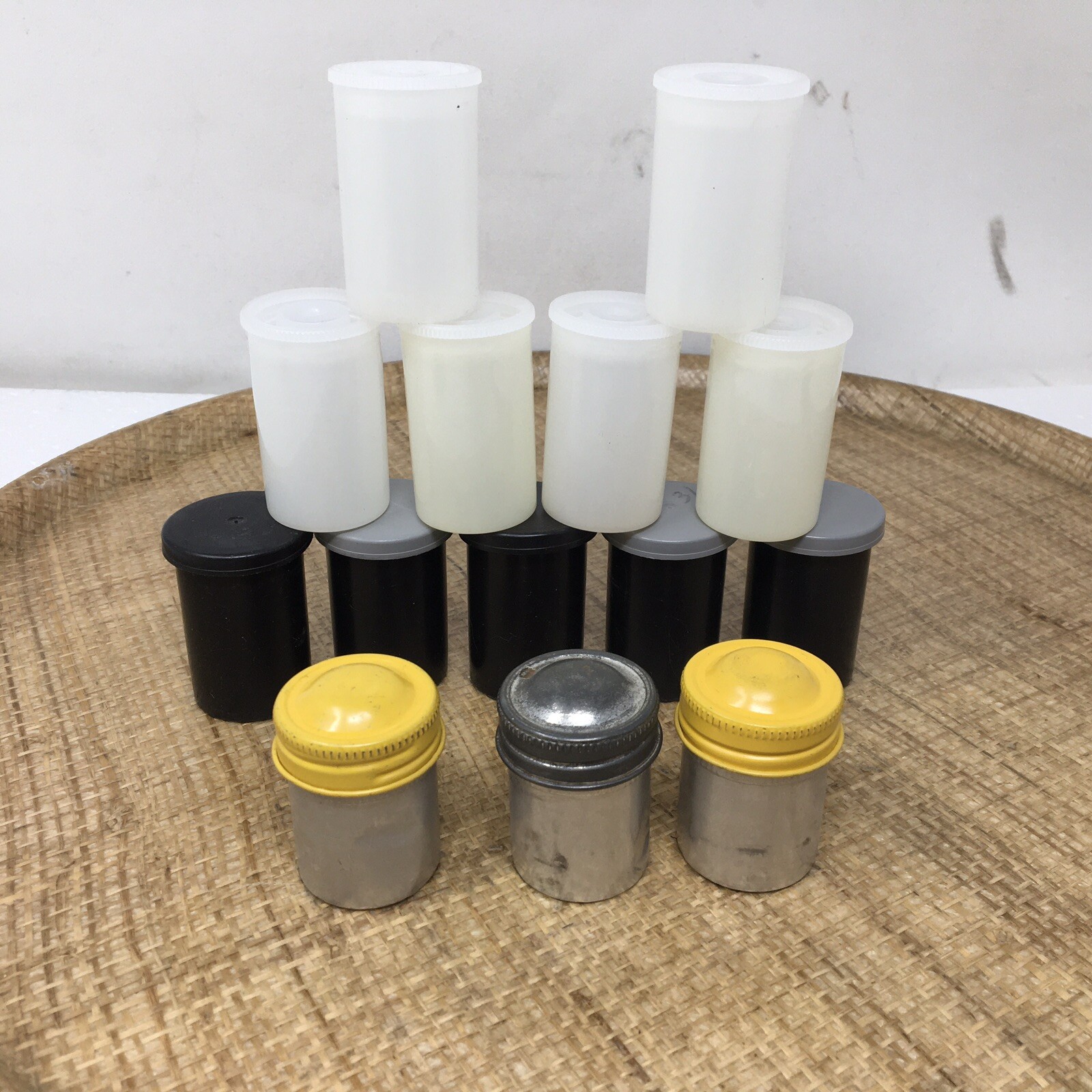 Set Of 14 Vtg Metal 35mm FILM CANISTERS 3 Metal And 11 Plastic