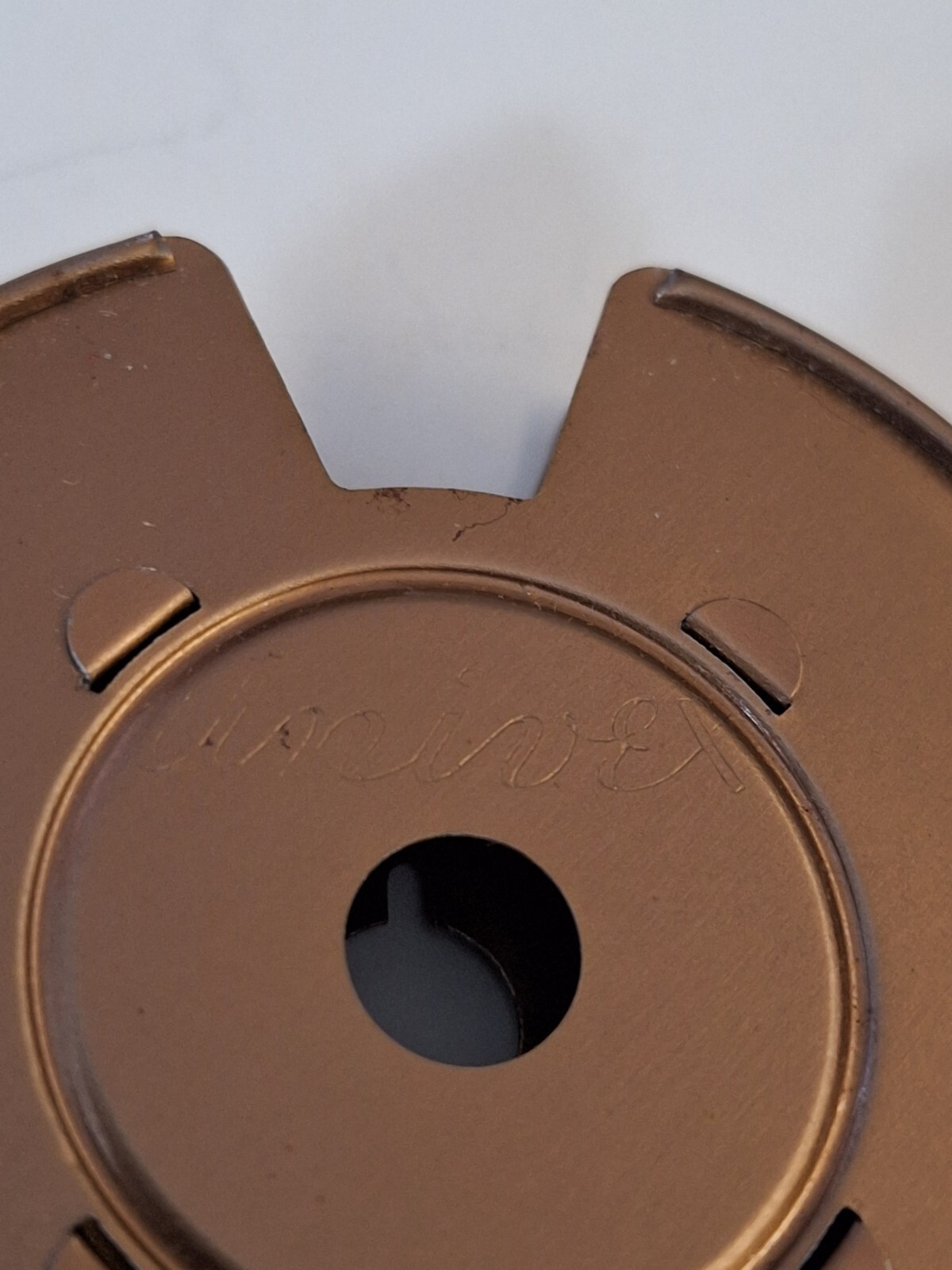 Vtg 1940s Univex 8mm Projector model P-8 Reel 2 1/4″ Brown Universal Camera Corp