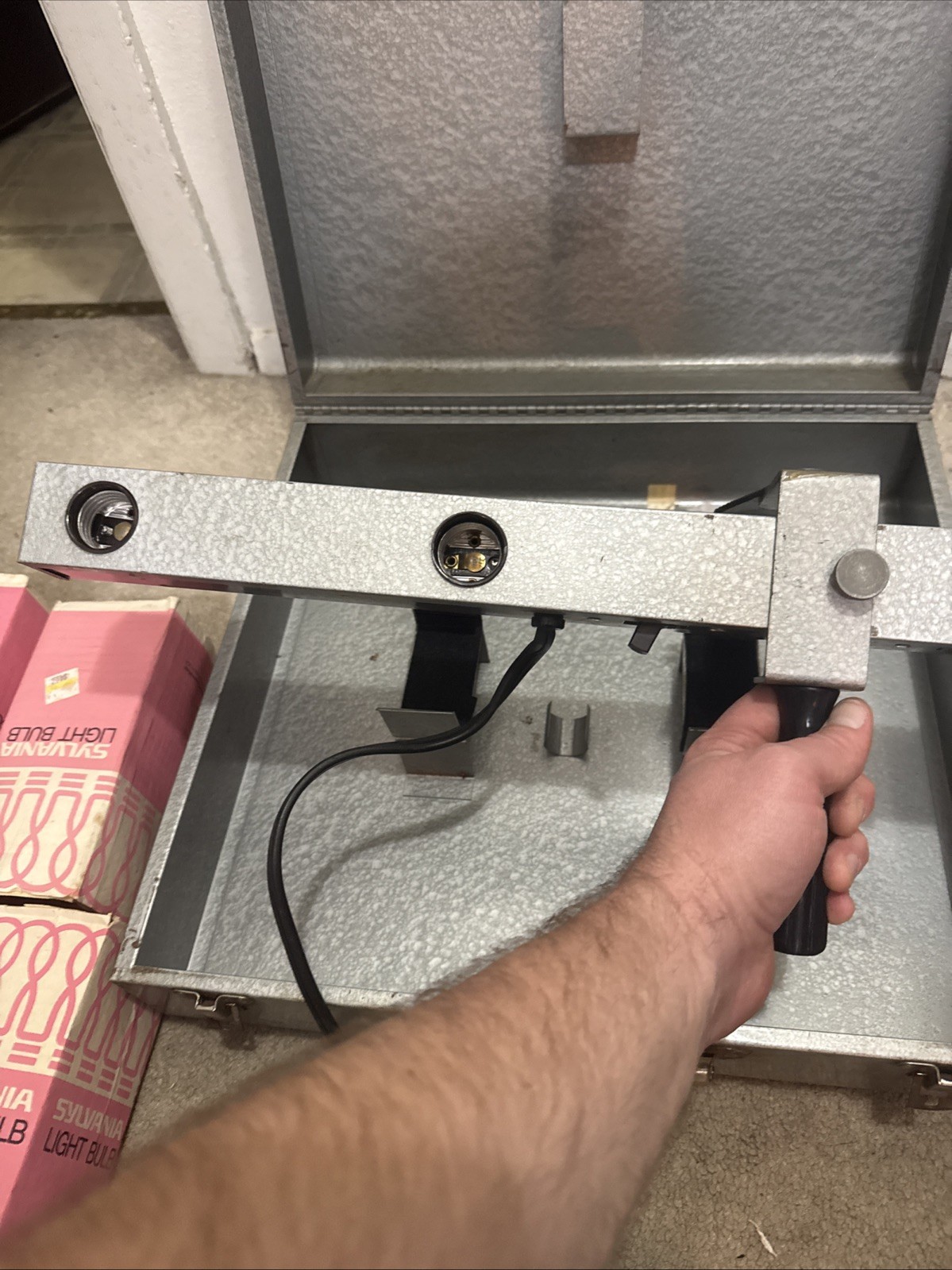 Rare Vintage CKC Model 150 Portable Cine Illuminator 4-Light Kit Sylvania Lights