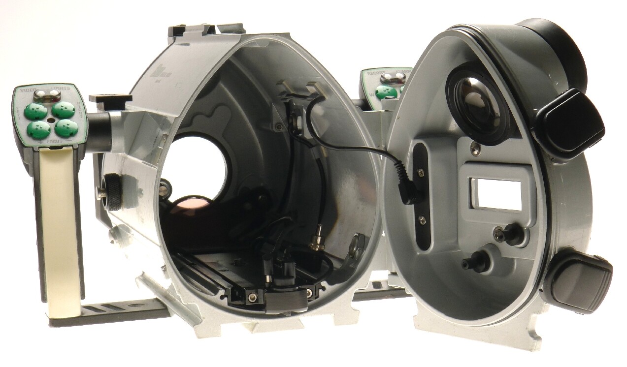 Amphibico vh1000 3ccd digital video underwater marine camera housing accessories