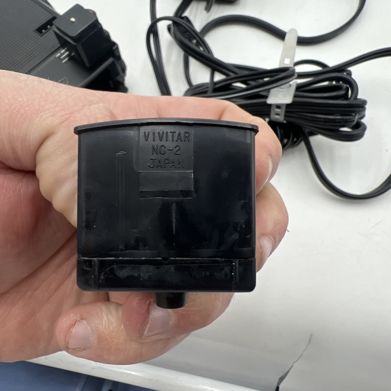 VIVITAR AUTO THYRISTOR 292 CAMERA FLASH W/ MV-3 CHARGER CONVERTER + NC-2