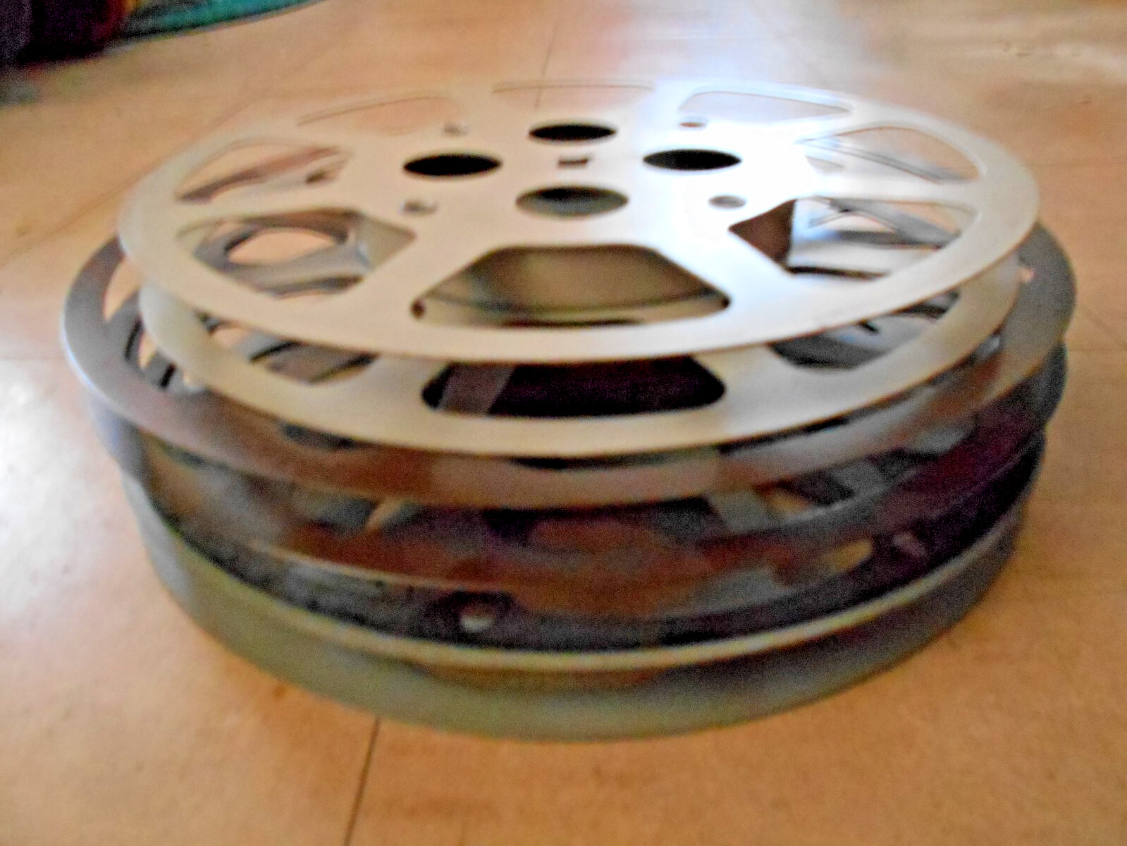 4 – Empty 16mm Film Reels Brown & Gray