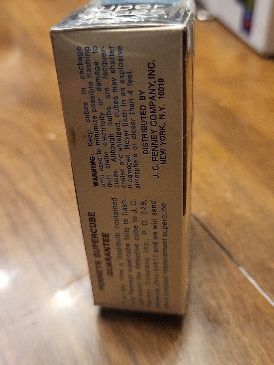 4 Flashcubes Nos Original Packaging