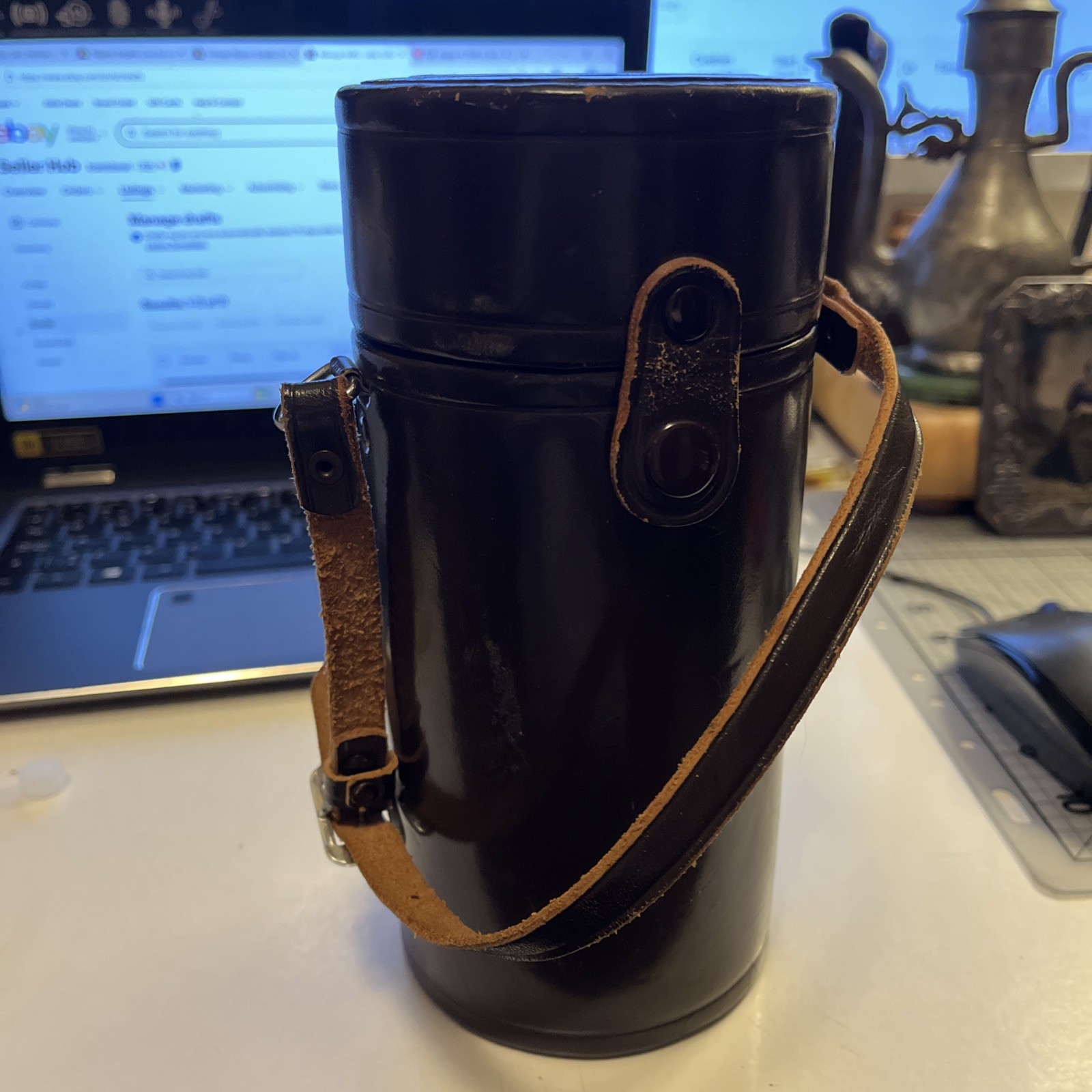 Vintage Nippon Kogaku Tokyo Hard Brown Leather Lens Case 7.5″ x3.5in