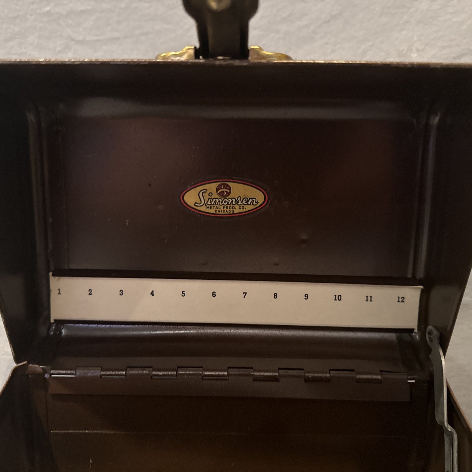 Vintage Simonsen Metal Products 8mm Film Reel Case Very Good Condition READ