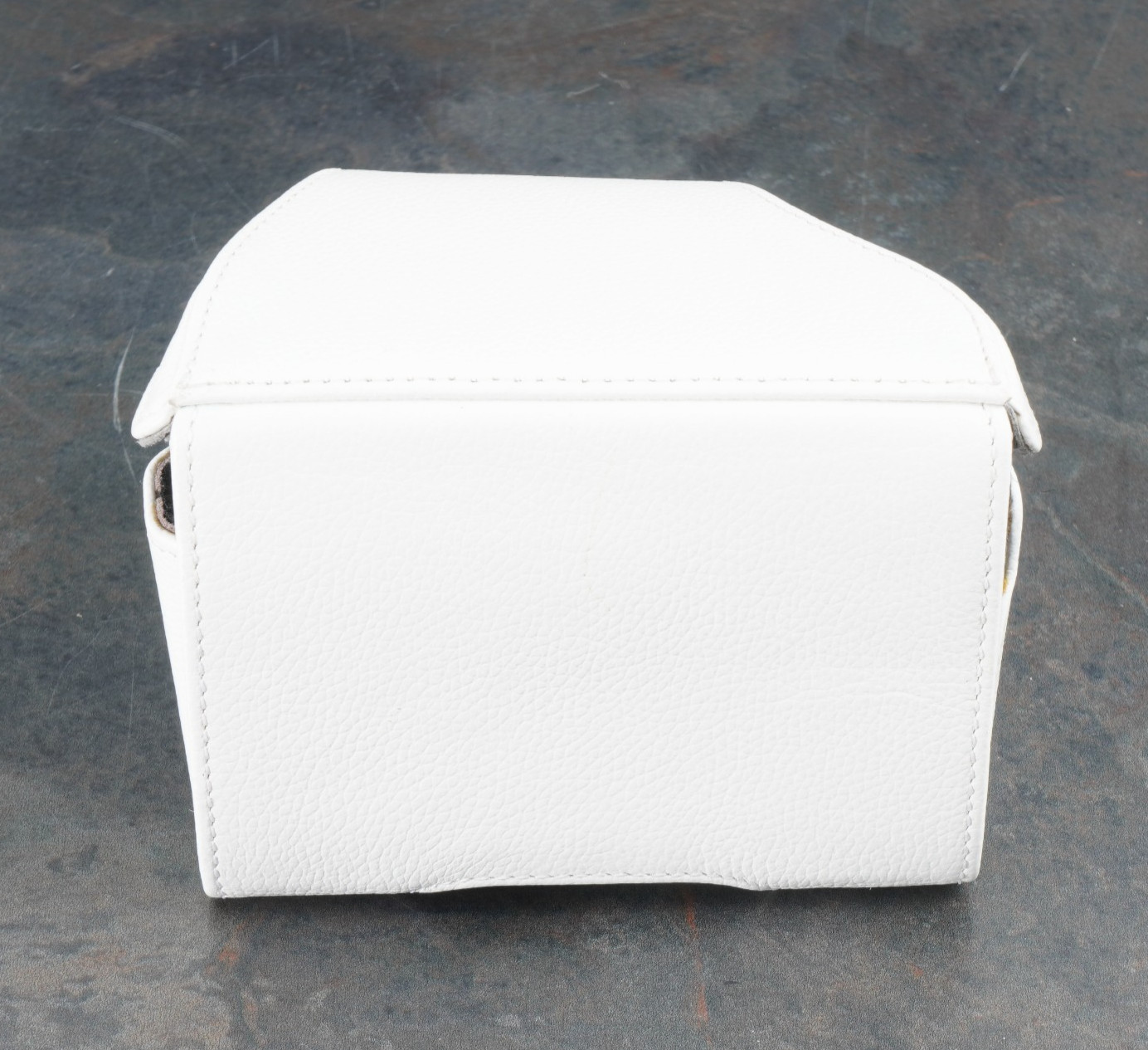 -[EX++]GENUINE BEIGE NIKON LEATHER CASE NB-2200S FOR NIKON SERIES 1 CAMERAS