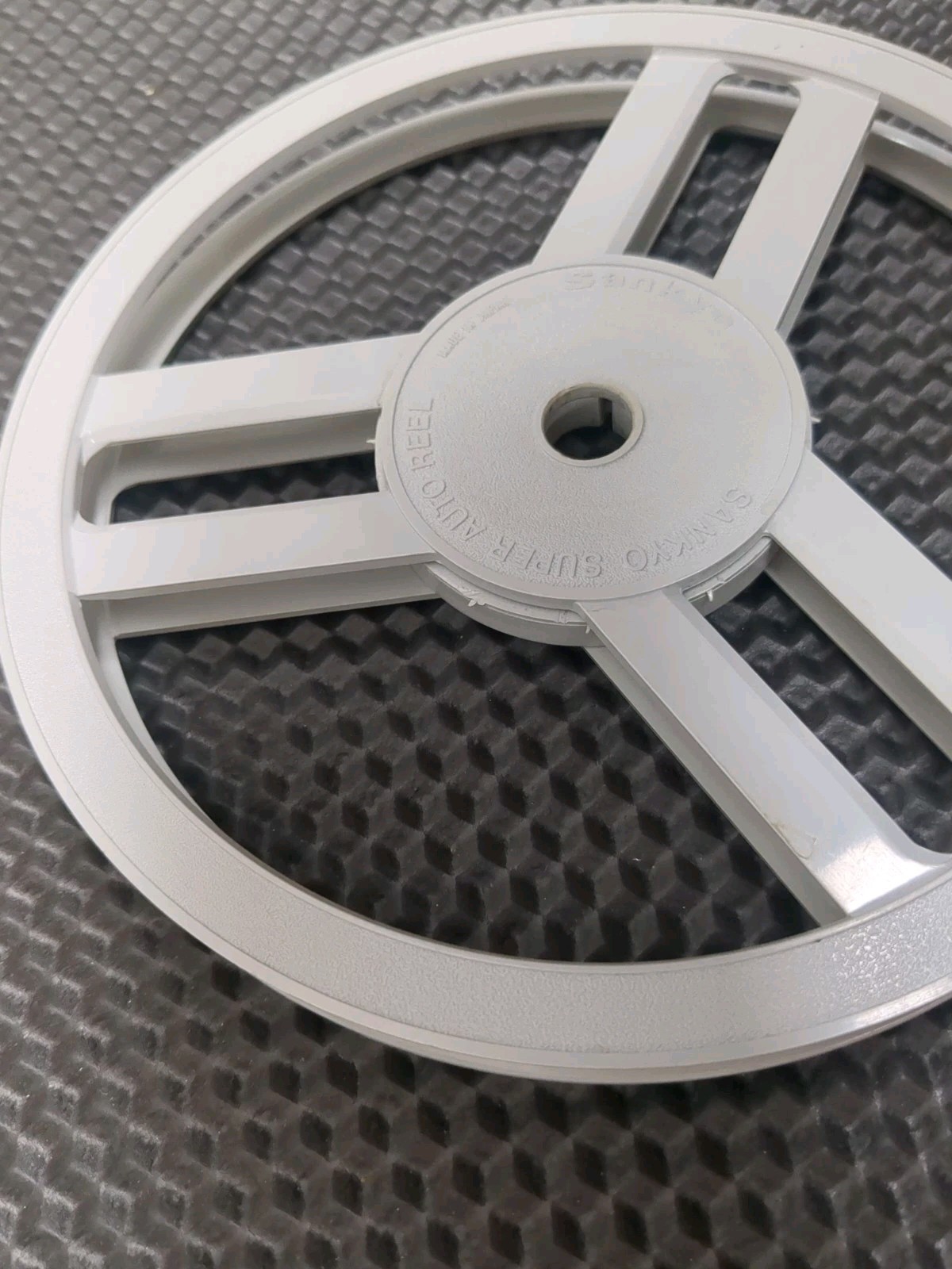 Sankyo Super Auto 8mm Reel 7” Inch Empty 8 mm Film Plastic