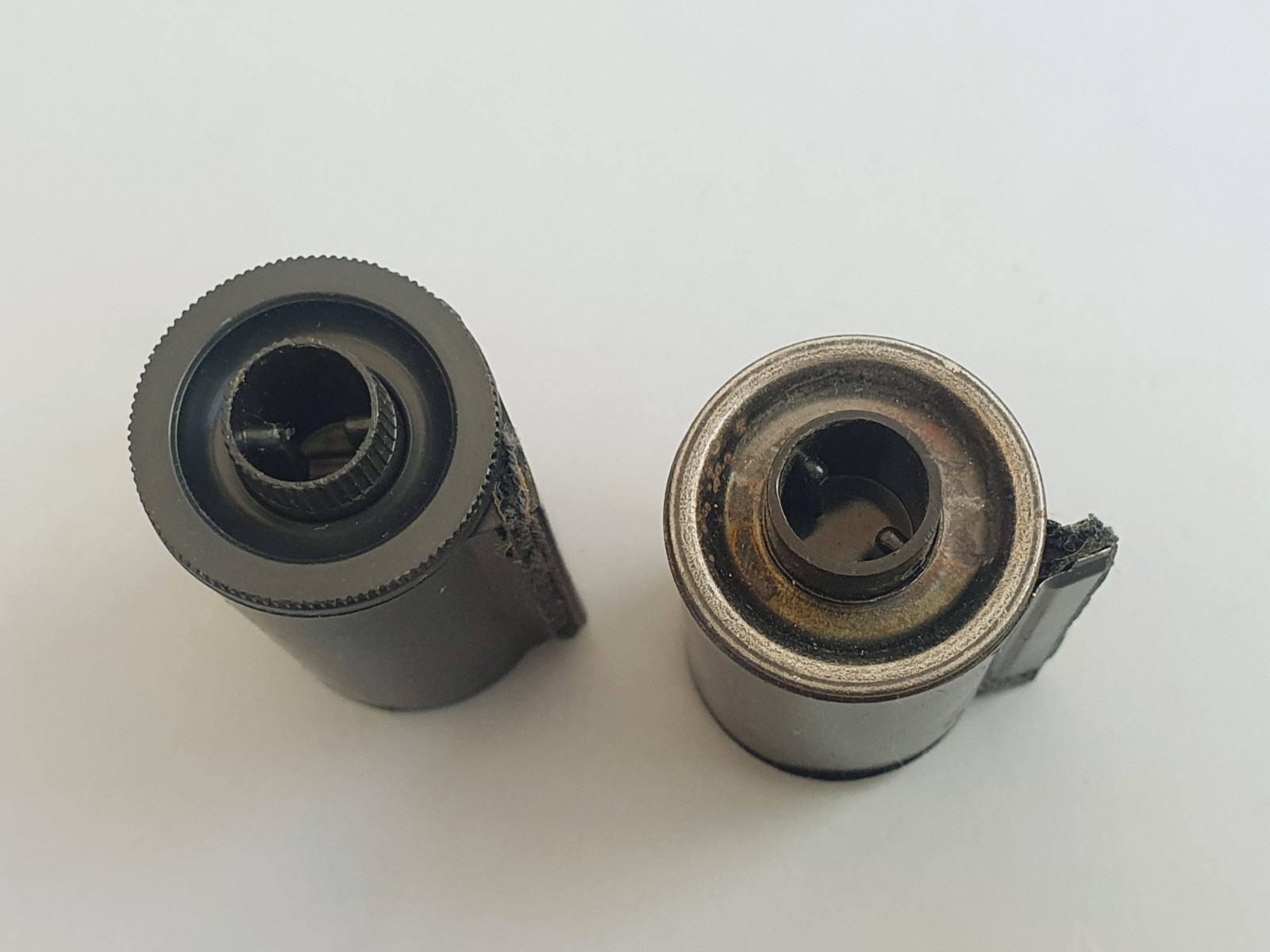 Reloadable Metal Film Cassette Type 135 w/Plastic Take-Up Spool 35mm Film Camera