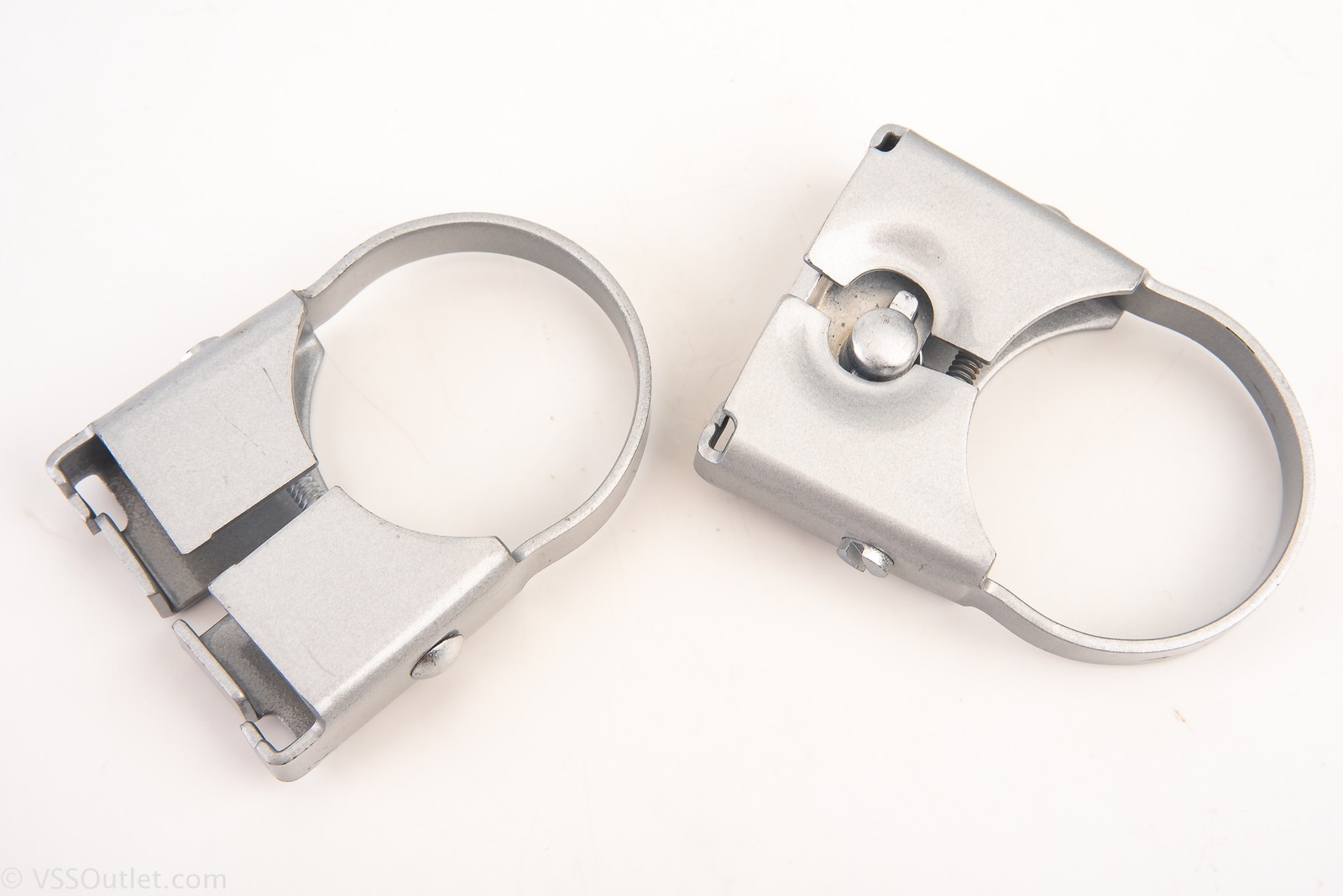 Graflex Singer Division Battery Case Clamps Cat No 2771 Set of 2 in Box V27