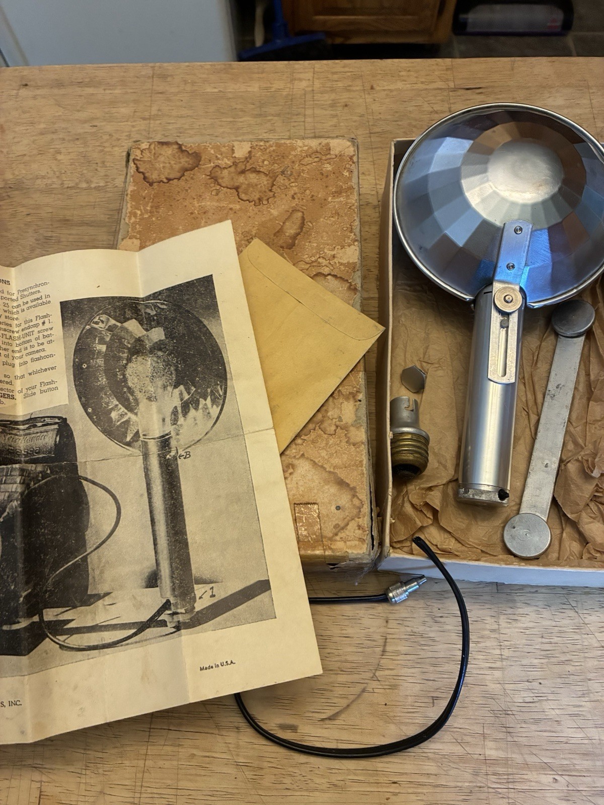 Vintage Camera Flash Service Brand USA Box Shutter Bulb & Instructions