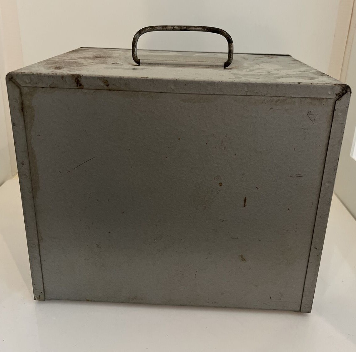 Vintage 50s Brumberger Deluxe 8mm Reel Chest Film Holder Carry Case Metal Box