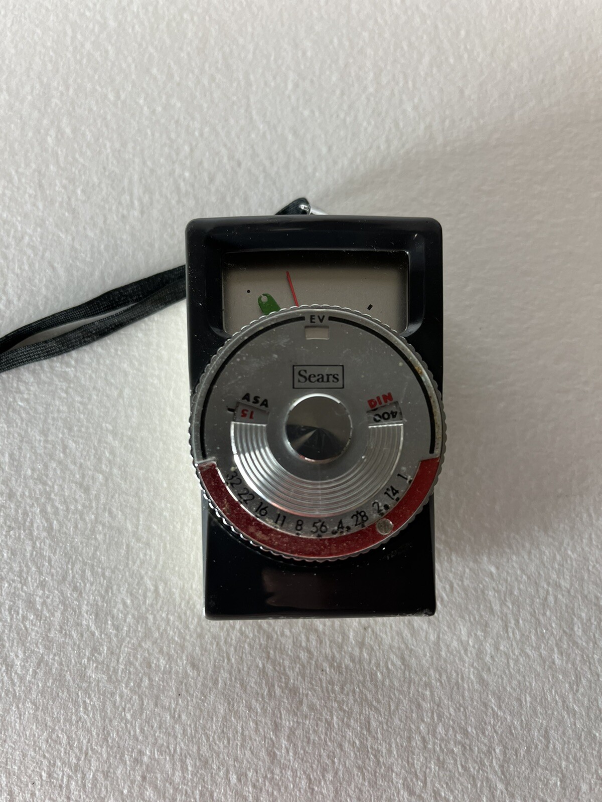 VINTAGE SEARS LIGHT METER MODEL 97A w/ STRAP – TESTED (B6)