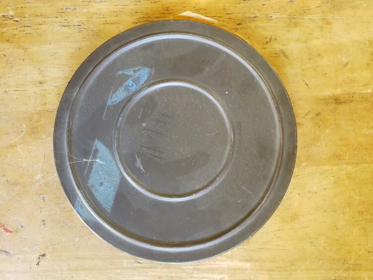 Vintage Empty metal 2 film reels and 3 cans