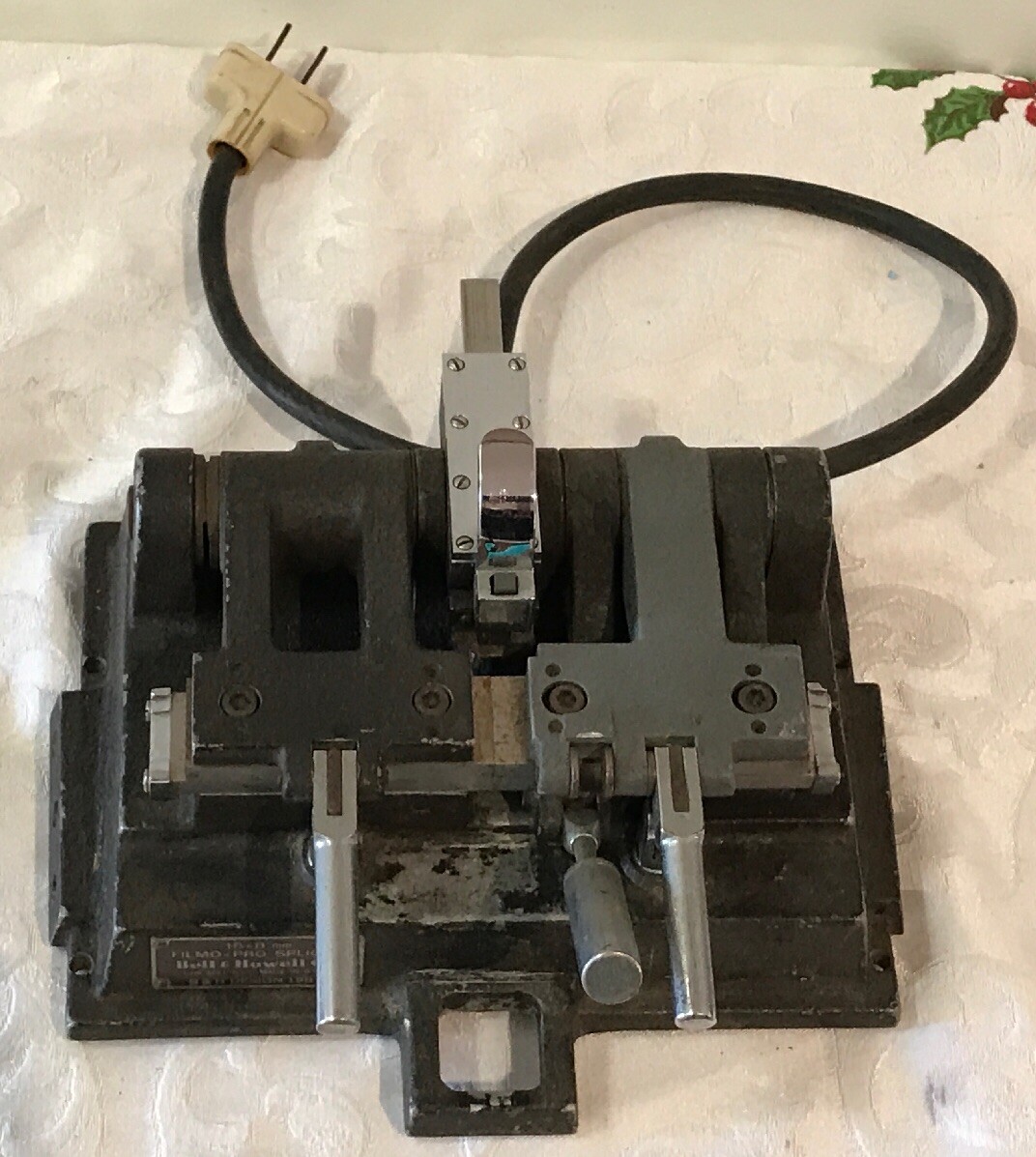 16-8 MM FILMO-PRO SPLICER BELL & HOWELL 198B