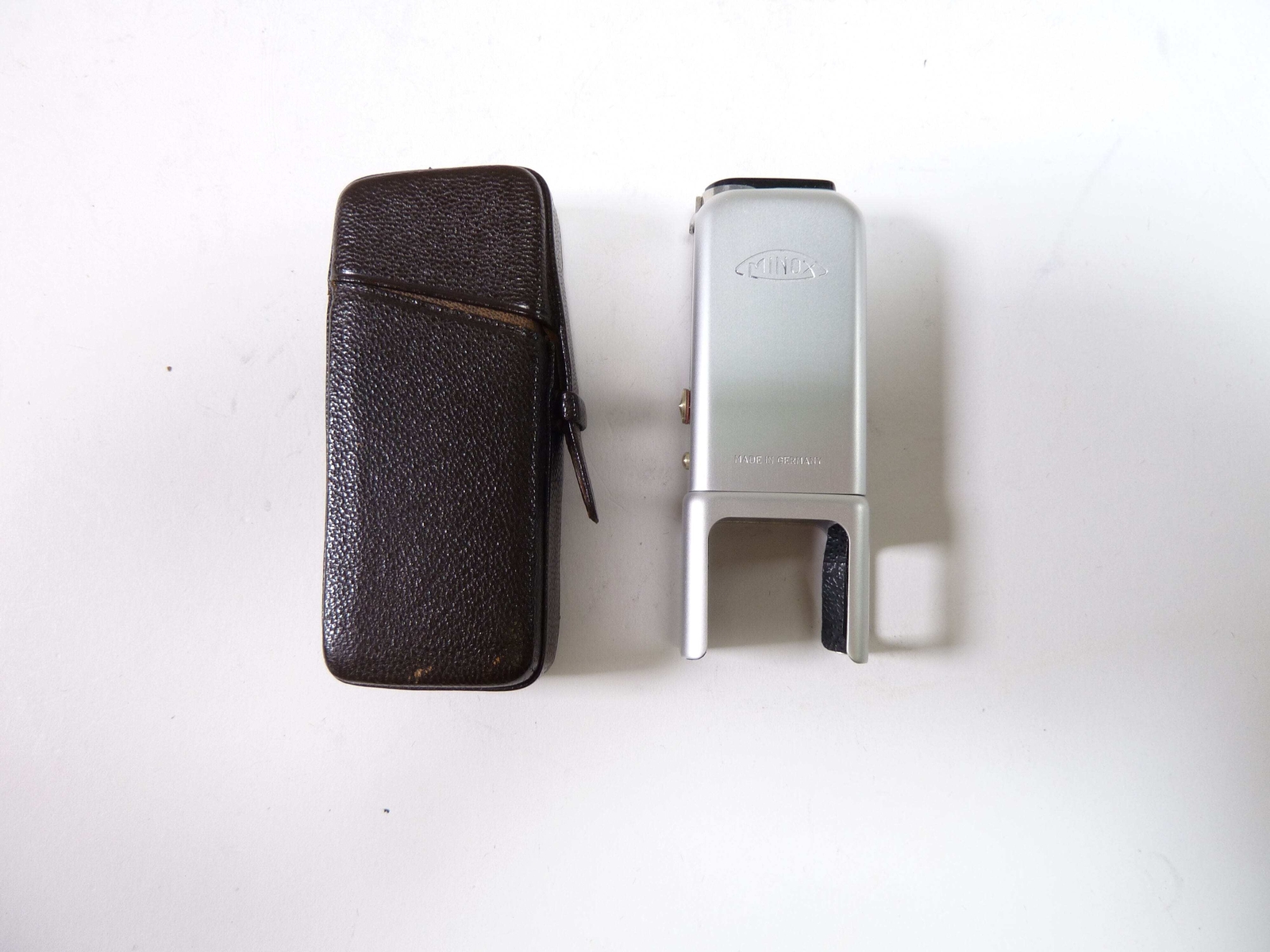 Minox Flash Adapter BC-AG 1 for Minox B with Case