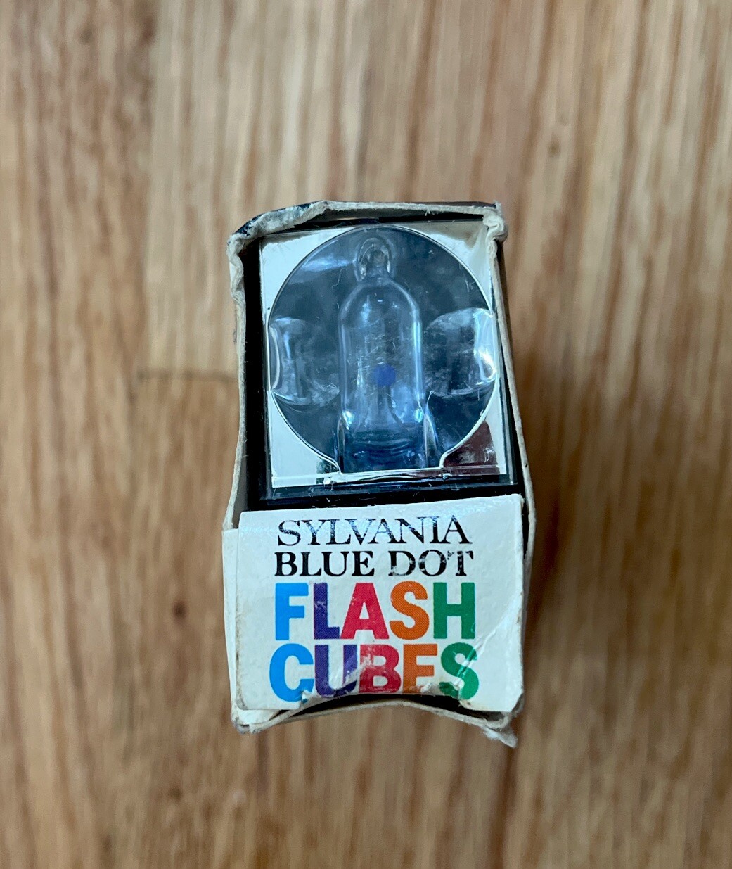 One Pack of Sylvania FLASHCubes Blue Dot FLASHCUBES Pack of 3 VINTAGE 12 Flashes