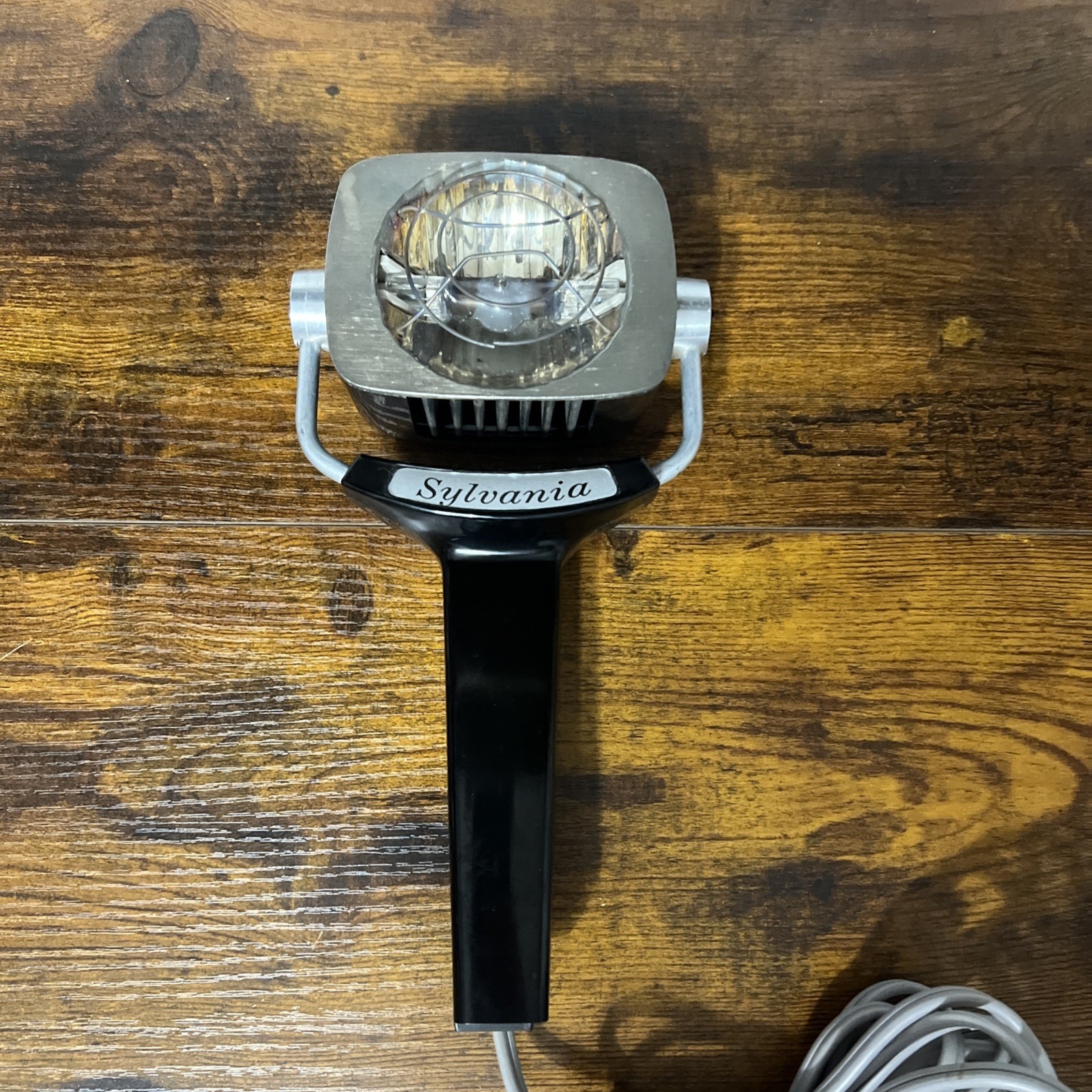 Vintage 1960’s Sylvania Sun Gun Movie Light Burnt Out Bulb