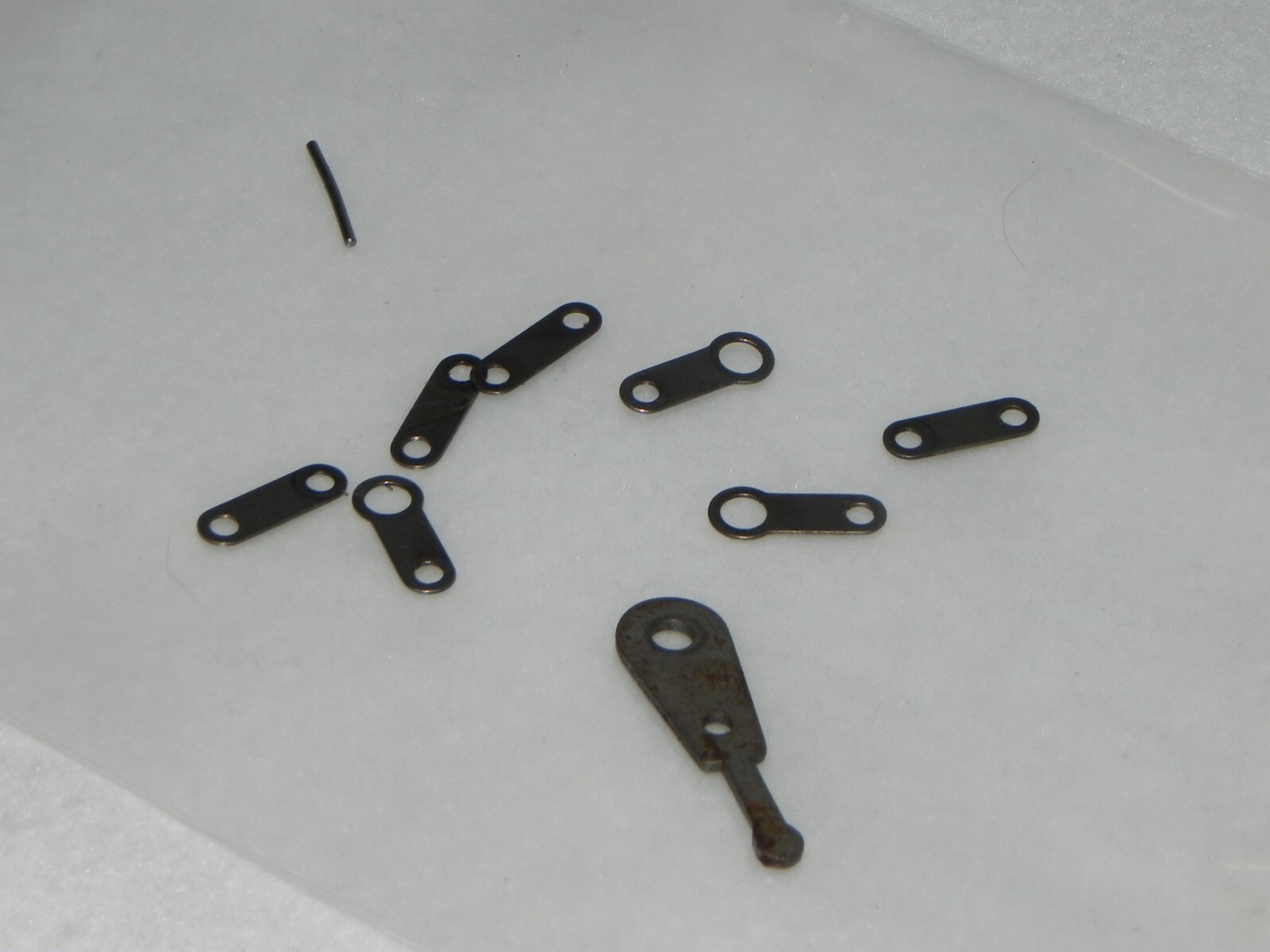 Ampro Futurist 8 Projector Parts: Little clips & pin