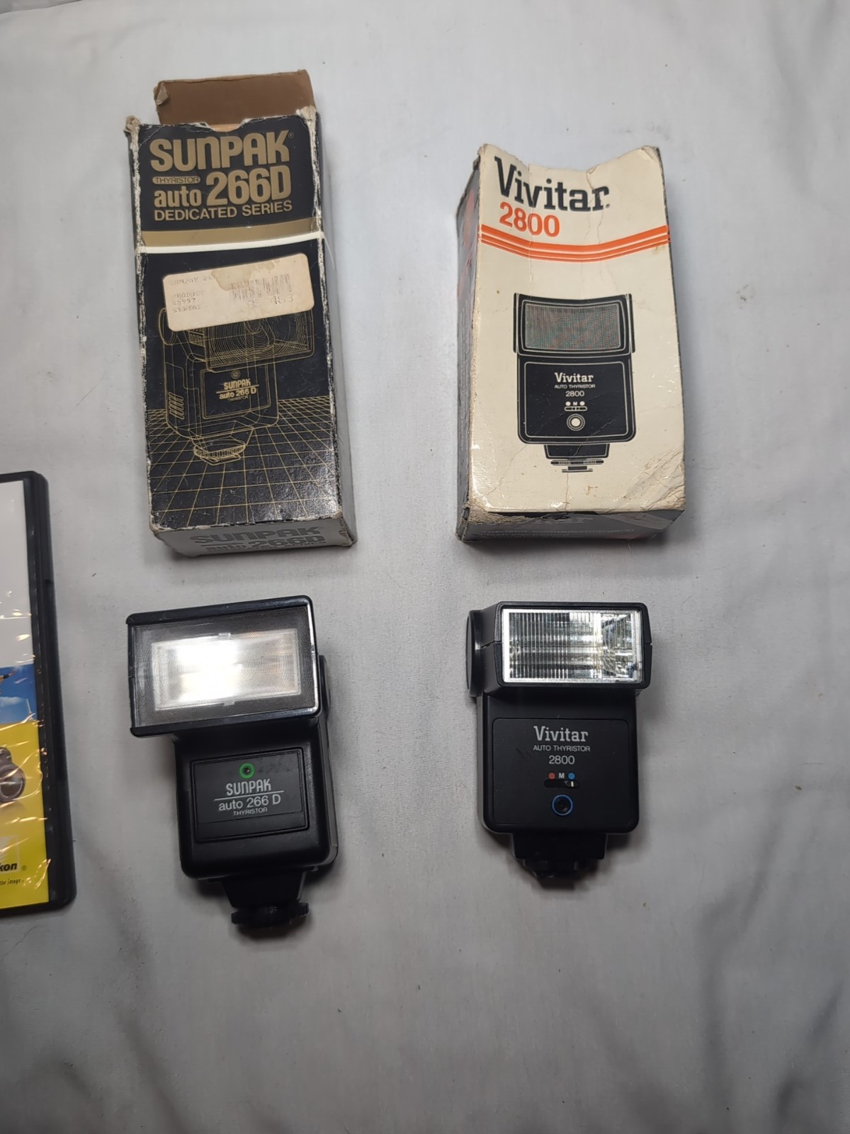 Huge Lot Vintage Camera Equipment Kodak Polaroid Cannon Flashes Cameras Lenses