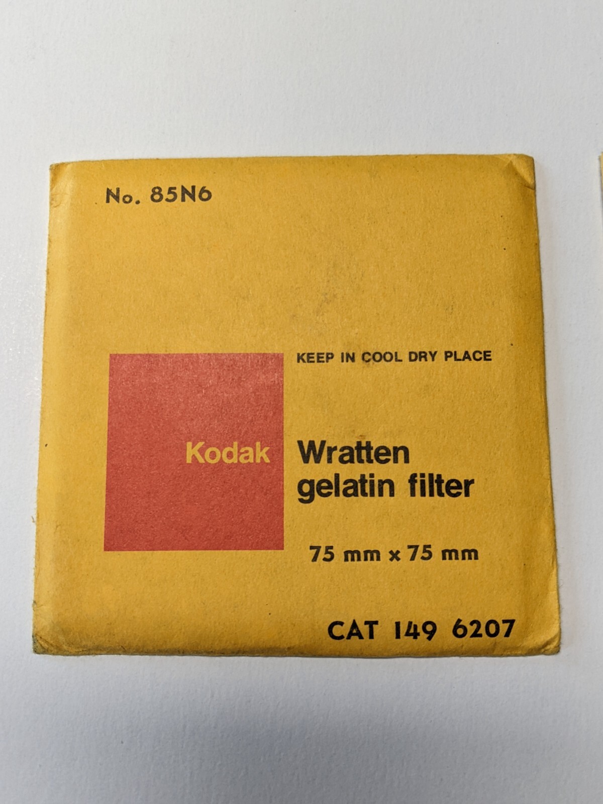 2Pc Vintage Kodak 85N6 Wratten Gelatin Color Filter 75mmx75mm in 149 6207 Sealed