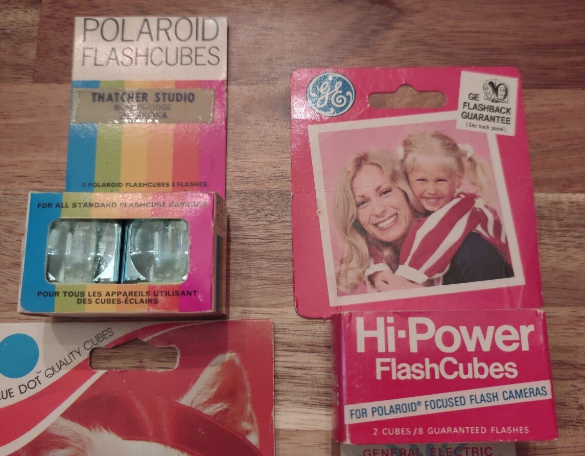Sylvania Blue Dot FLASHCUBES GE Polaroid Hi-Power 4 packs lot