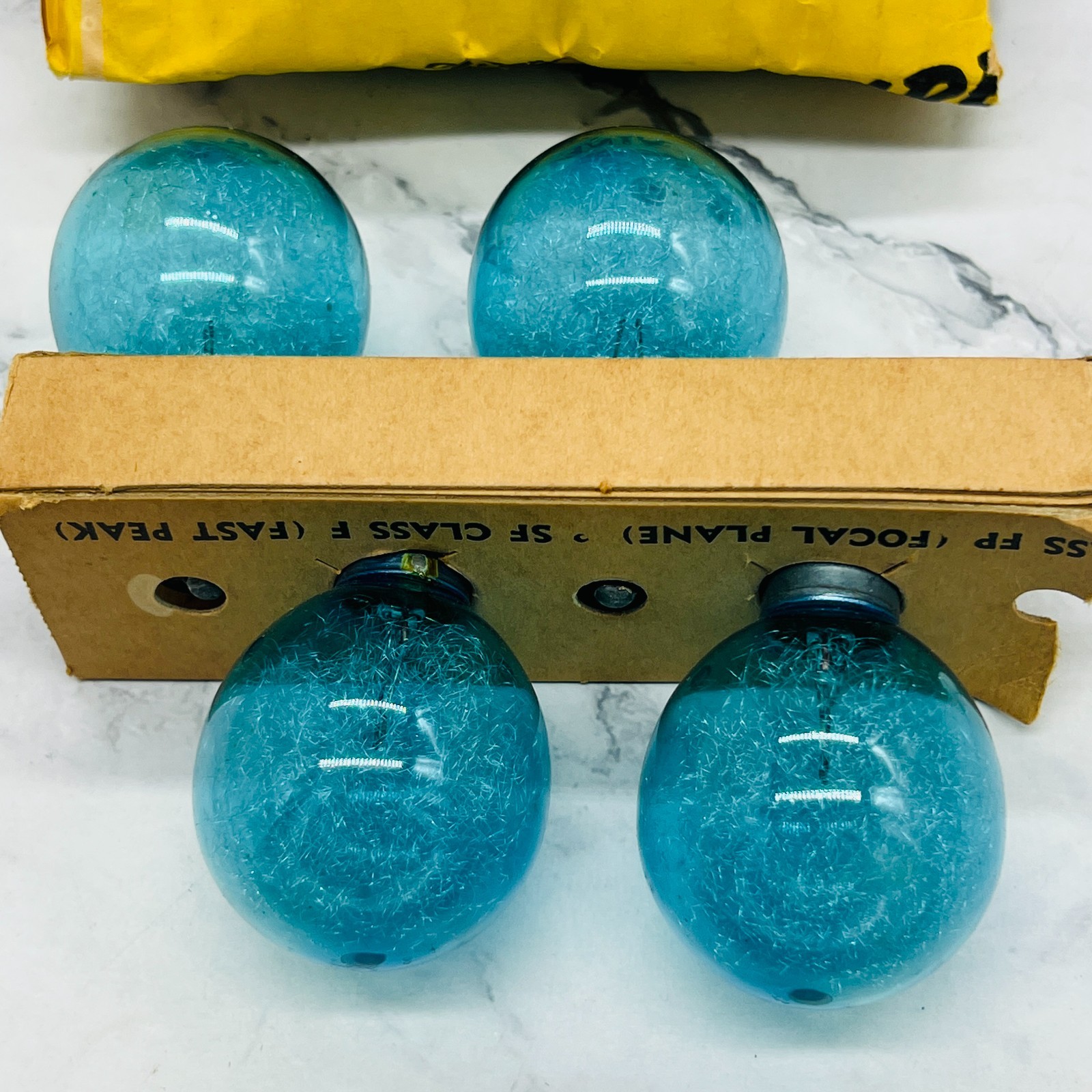 Sylvania 25B Vintage Camera Photo Flash Bulbs, 4 Bulbs