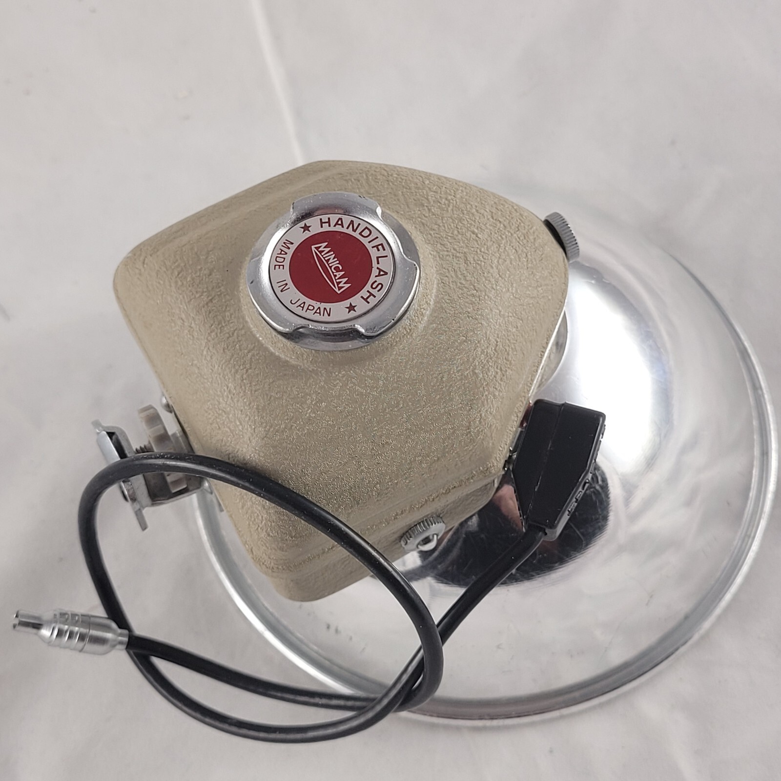 Vintage Minicam Handiflash Synchron Jr Flash Bulb Housing w/Cord & Case Retro